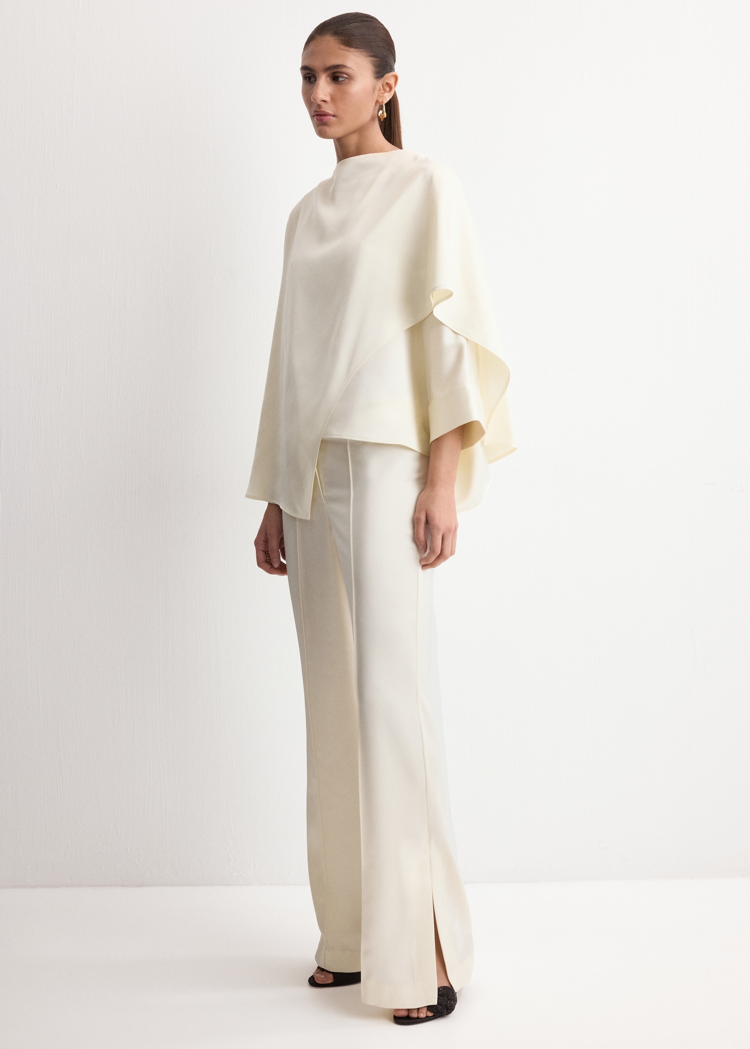 Pantalón recto tiro medio - Detalle del artículo 1