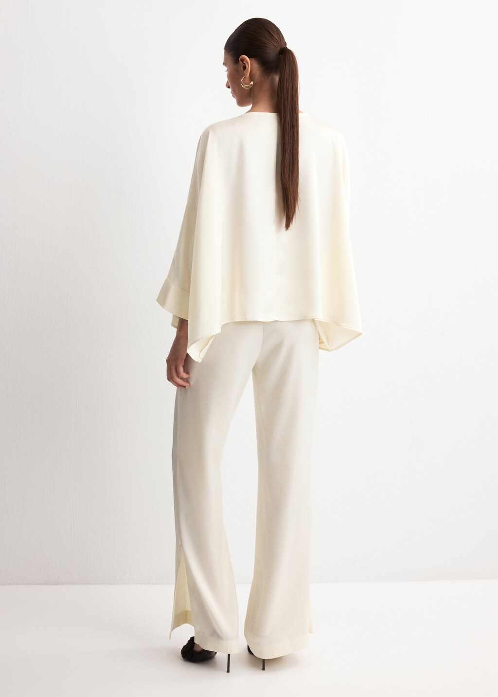 Straight mid-rise pants - image 3