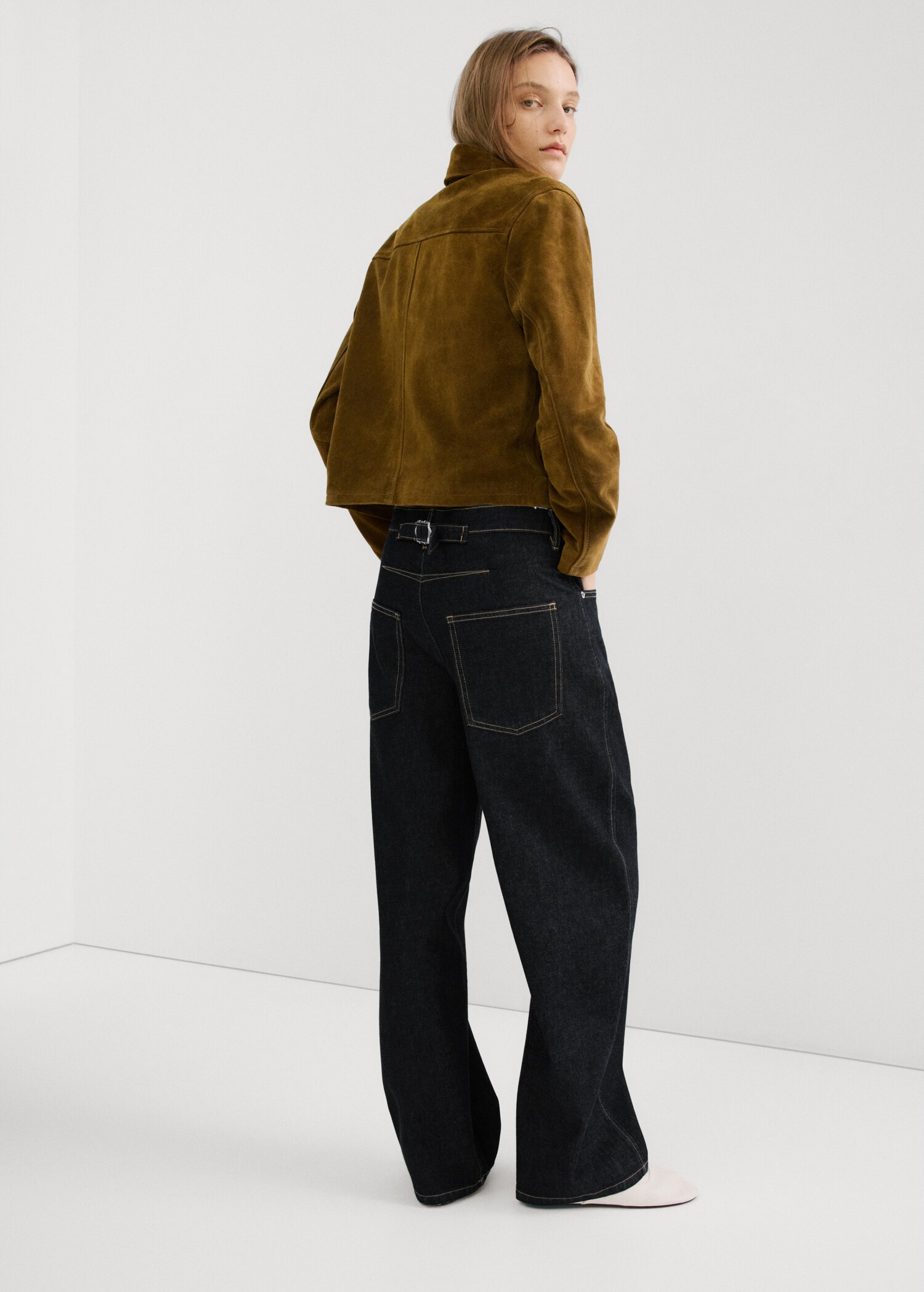 Low-rise balloon jeans - Reverse of the article