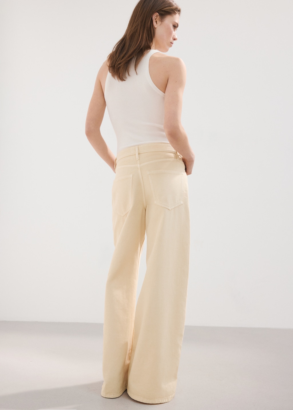 Wide leg mid-rise jeans - image 3