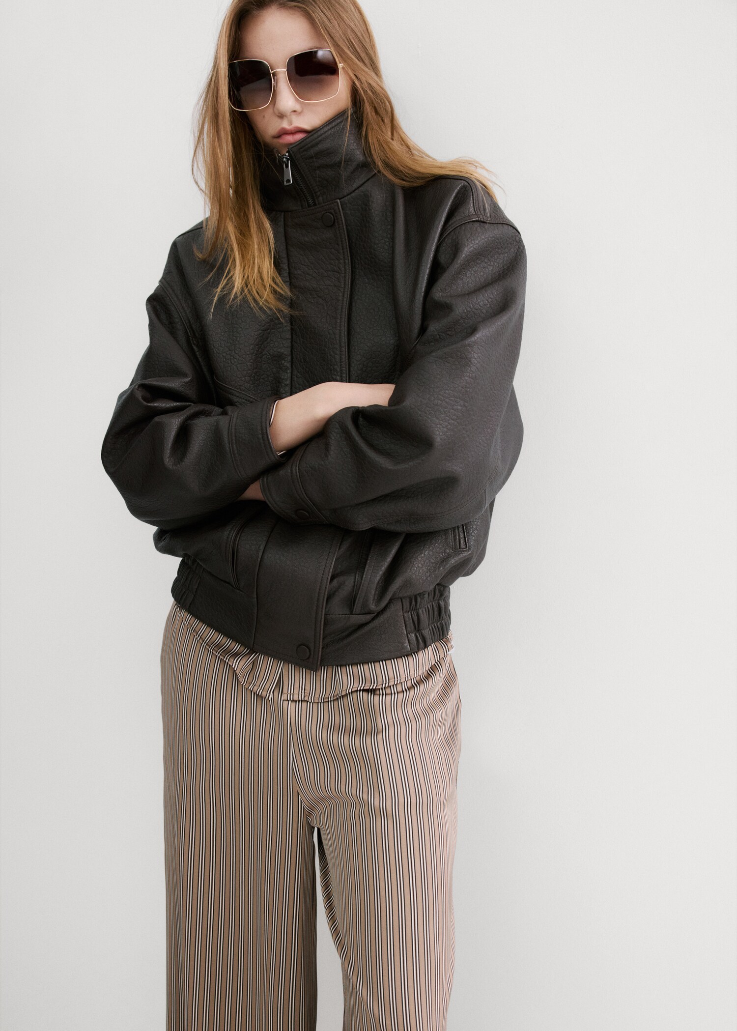 Satin striped trousers - Details of the article 1