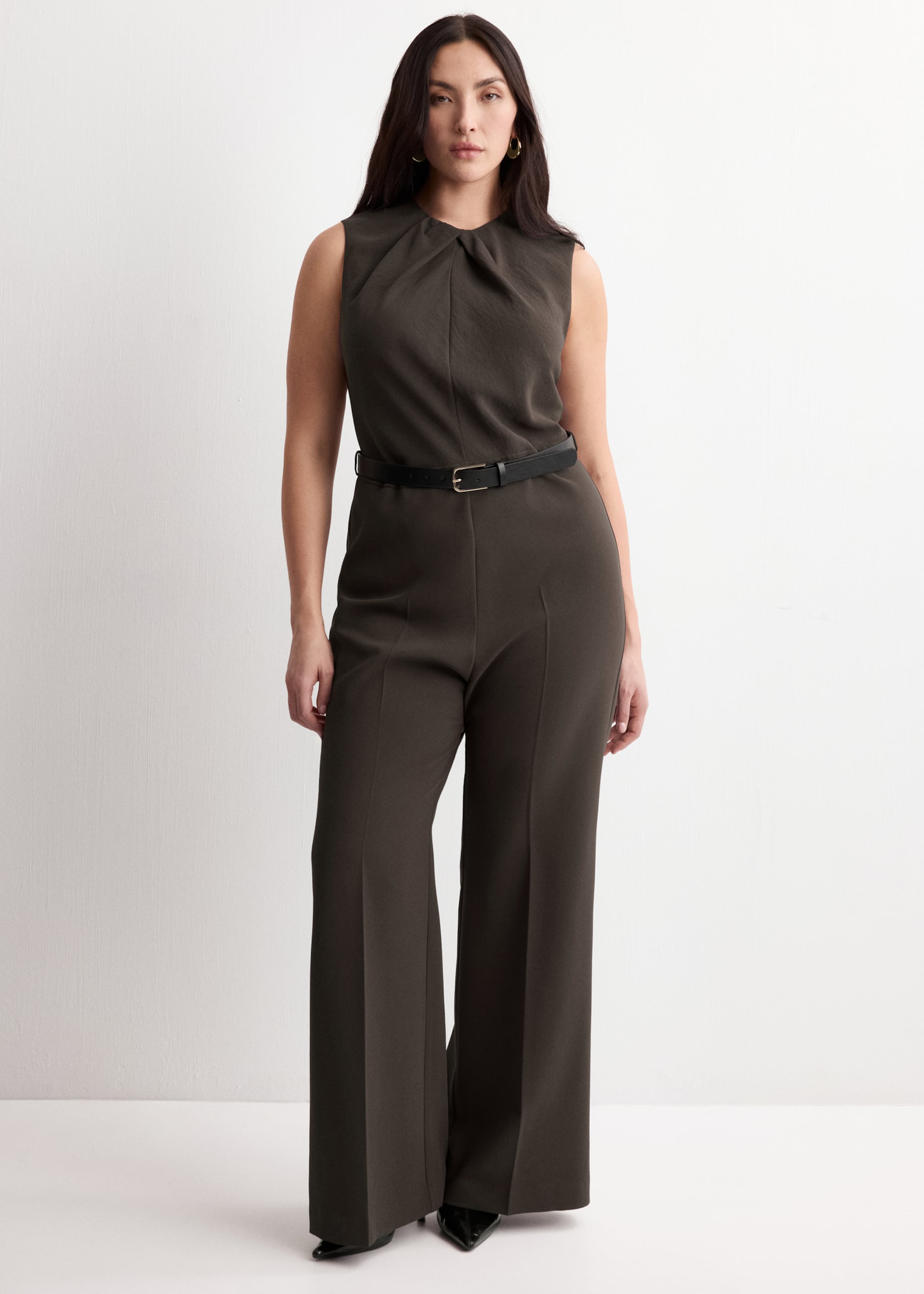 Combinaison avec détail drapé et ceinture - Détail de l'article 3, Marron. Ref: 27024087-00.