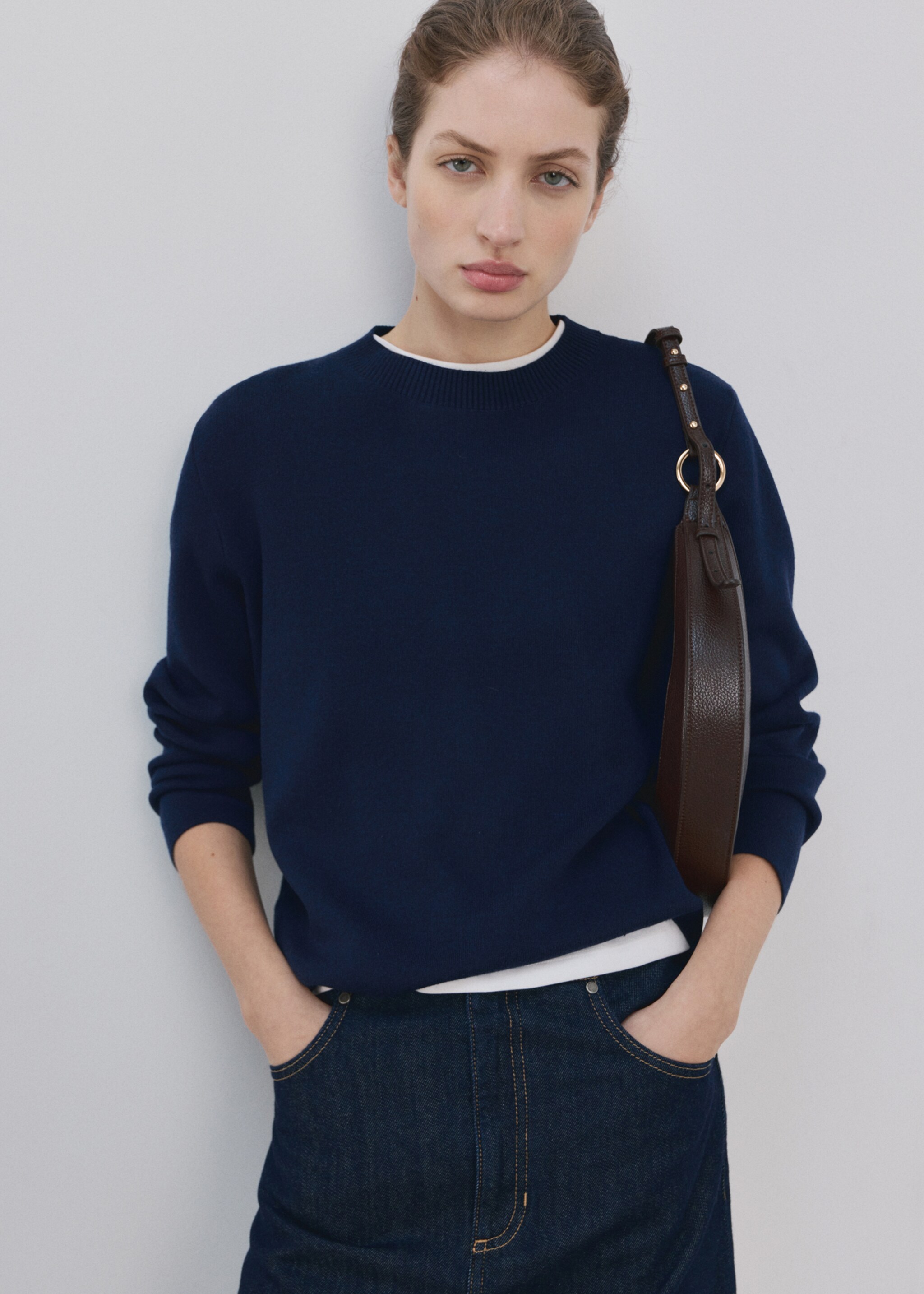 Pull en maille à col rond - Plan moyen, Bleu marine foncé. Ref: 27024091-00.