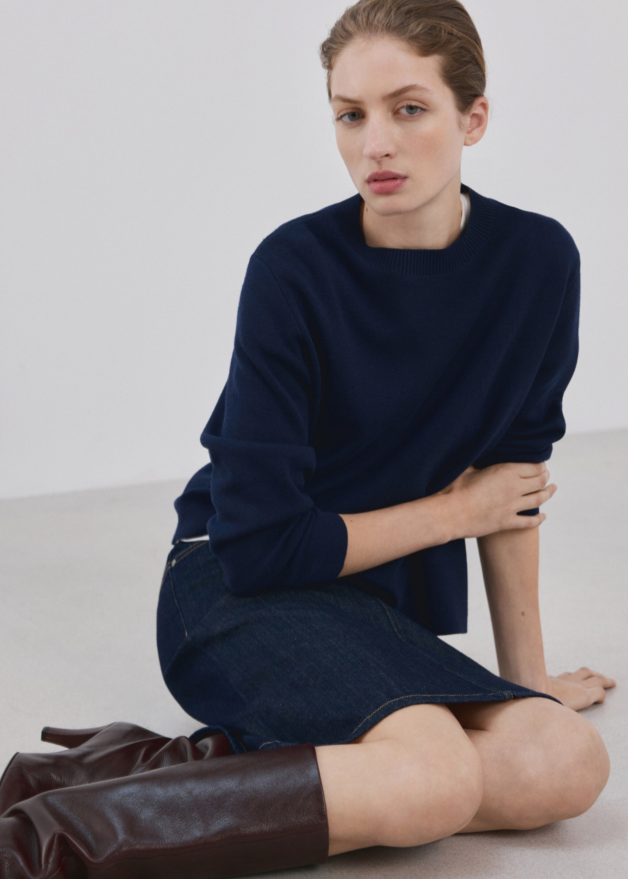 Pull en maille à col rond - Détail de l'article 2, Bleu marine foncé. Ref: 27024091-00.