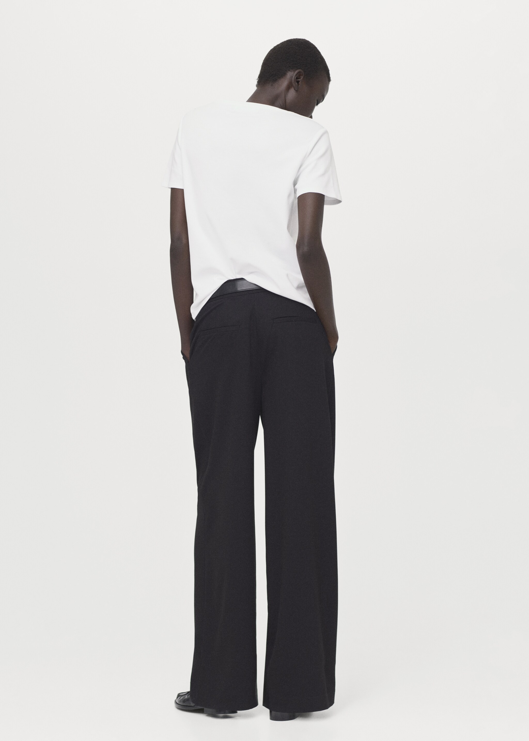 T-shirt coton col en V - Verso de l’article, Blanc. Ref: 27024092-00.