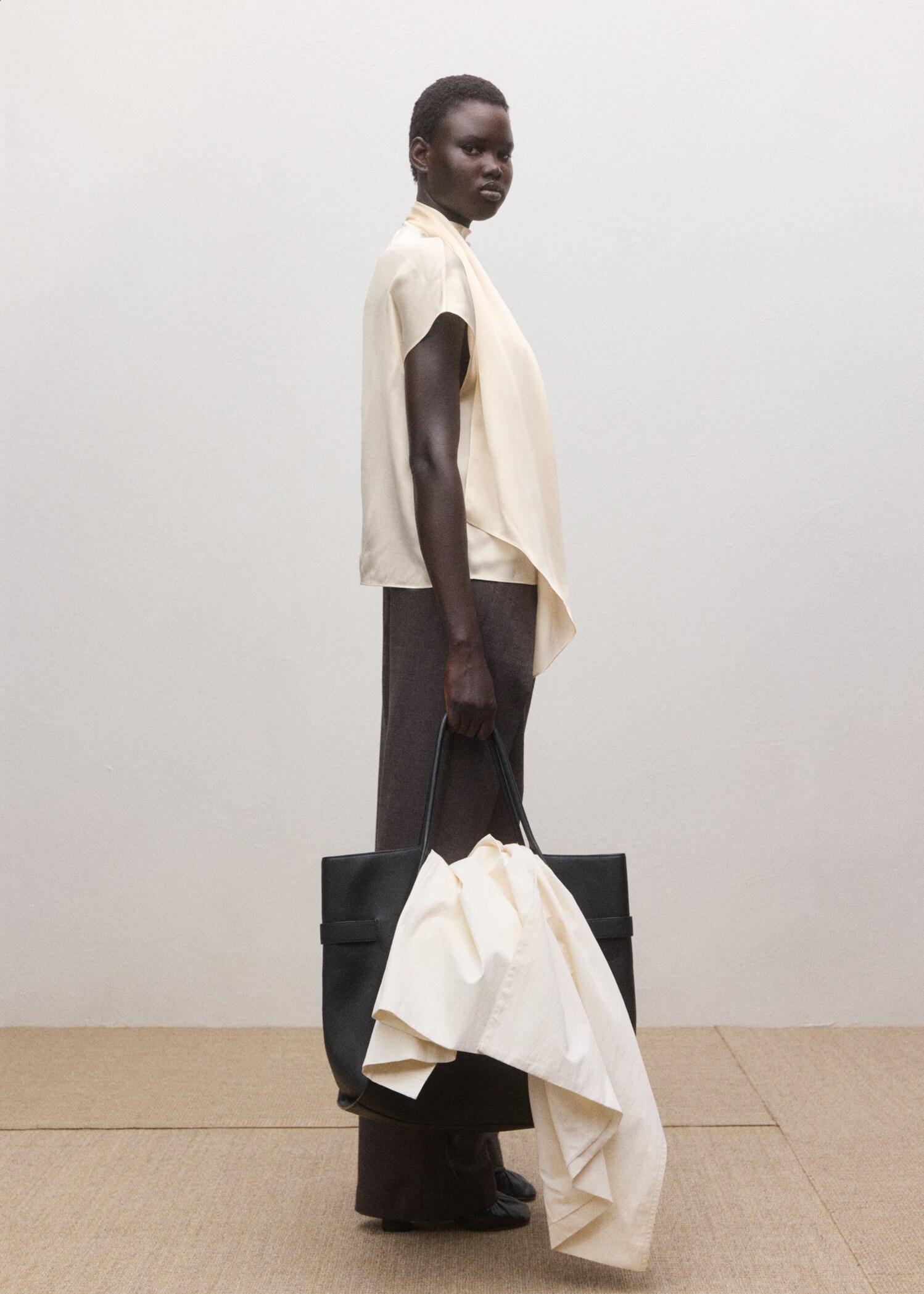 Blusa 100% seda cuello fular - Detalle del artículo 2