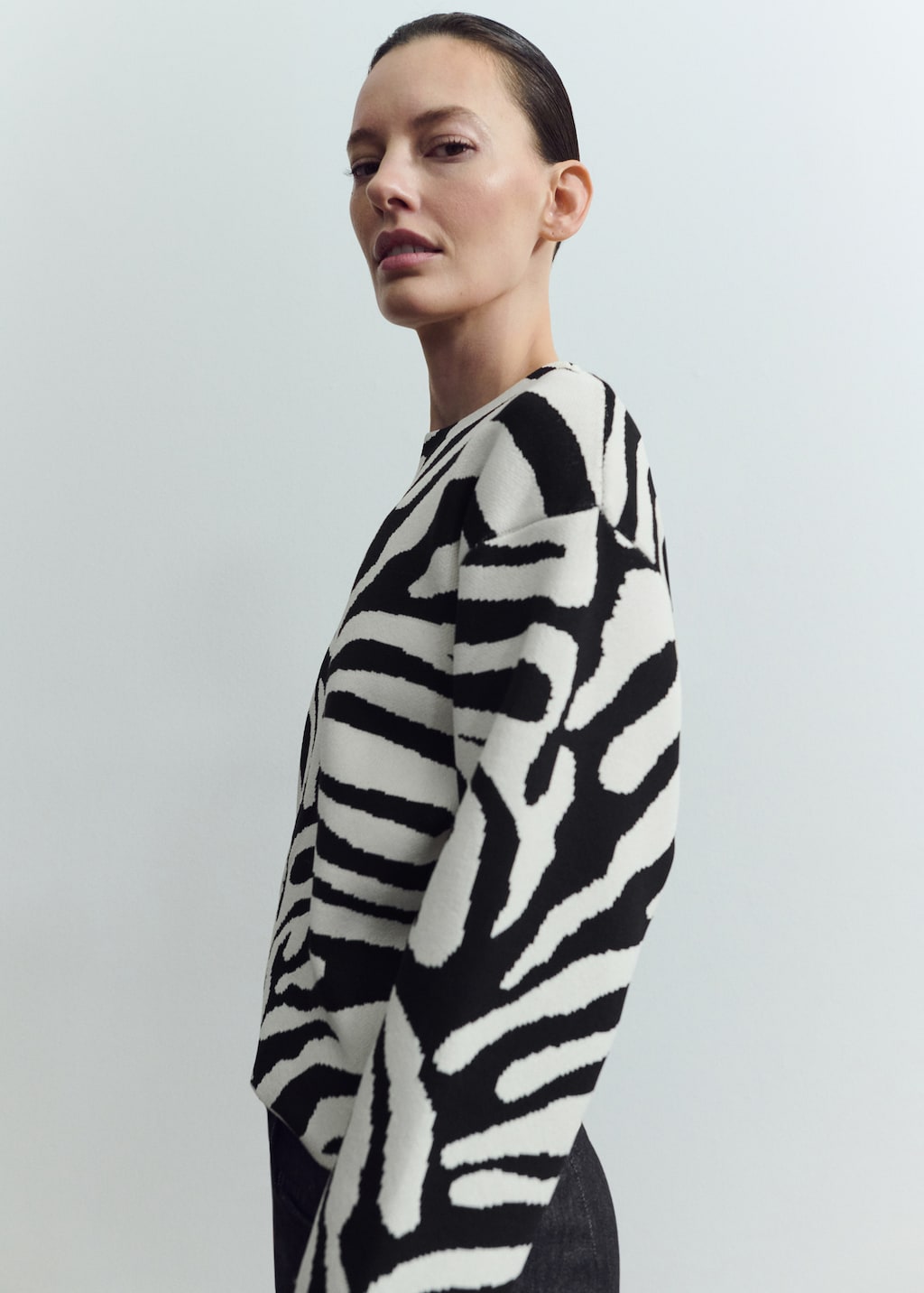 Zebra print knit jersey - image 4