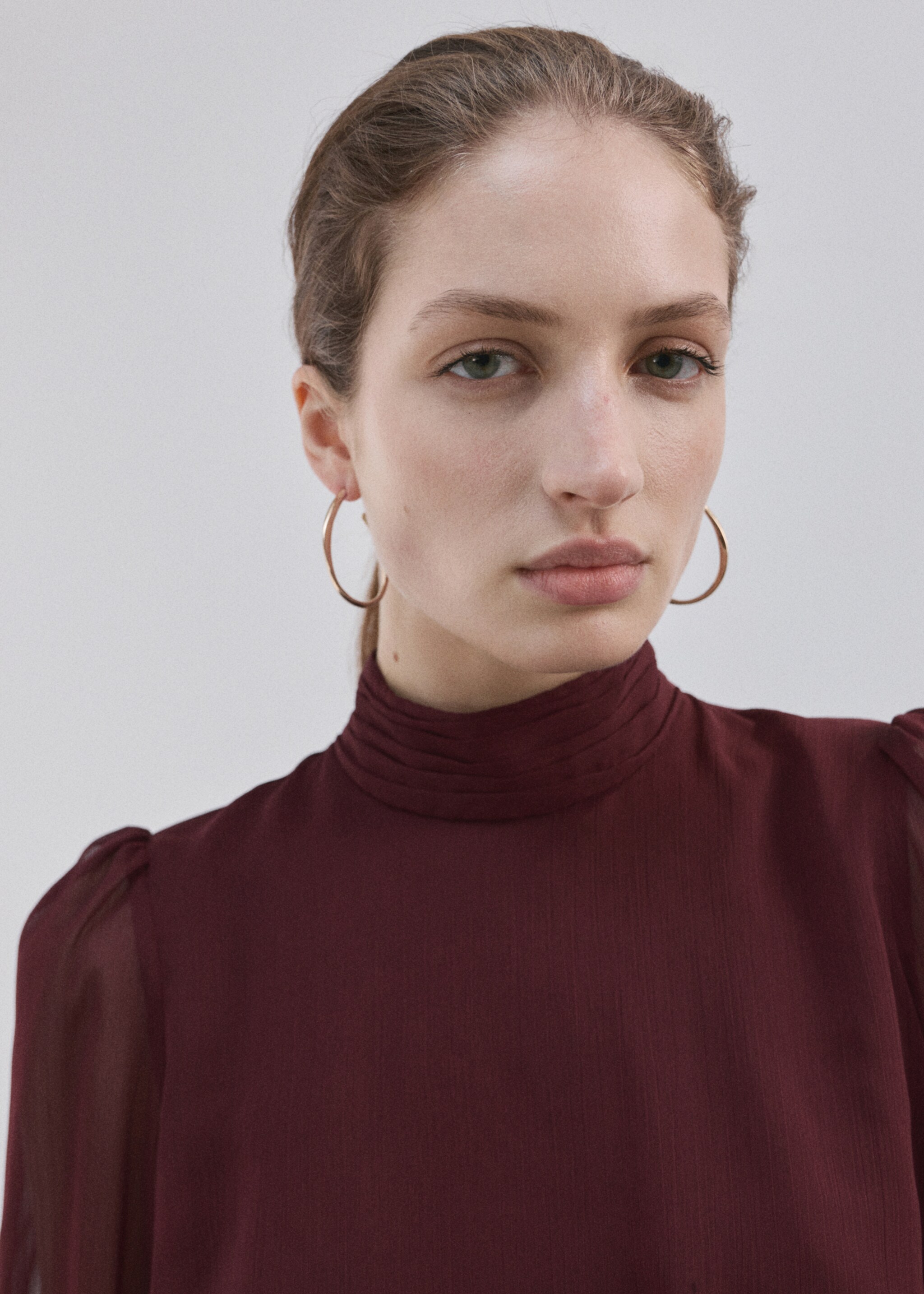 Ruffle dress with draped neckline - Details of the article 1, Burgundy. Ref: 27024101-00.