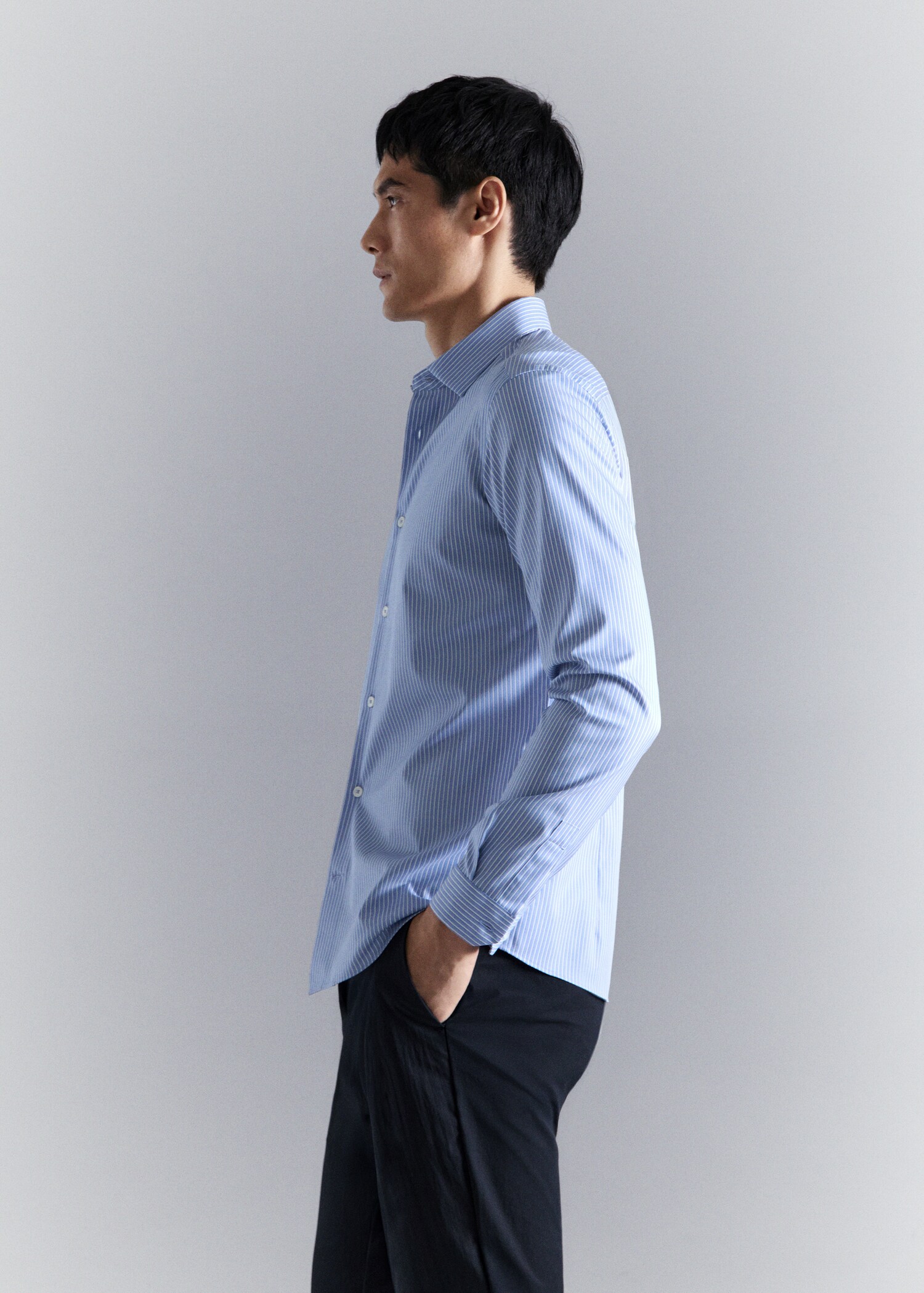 Slim fit non-iron striped shirt - Details of the article 2
