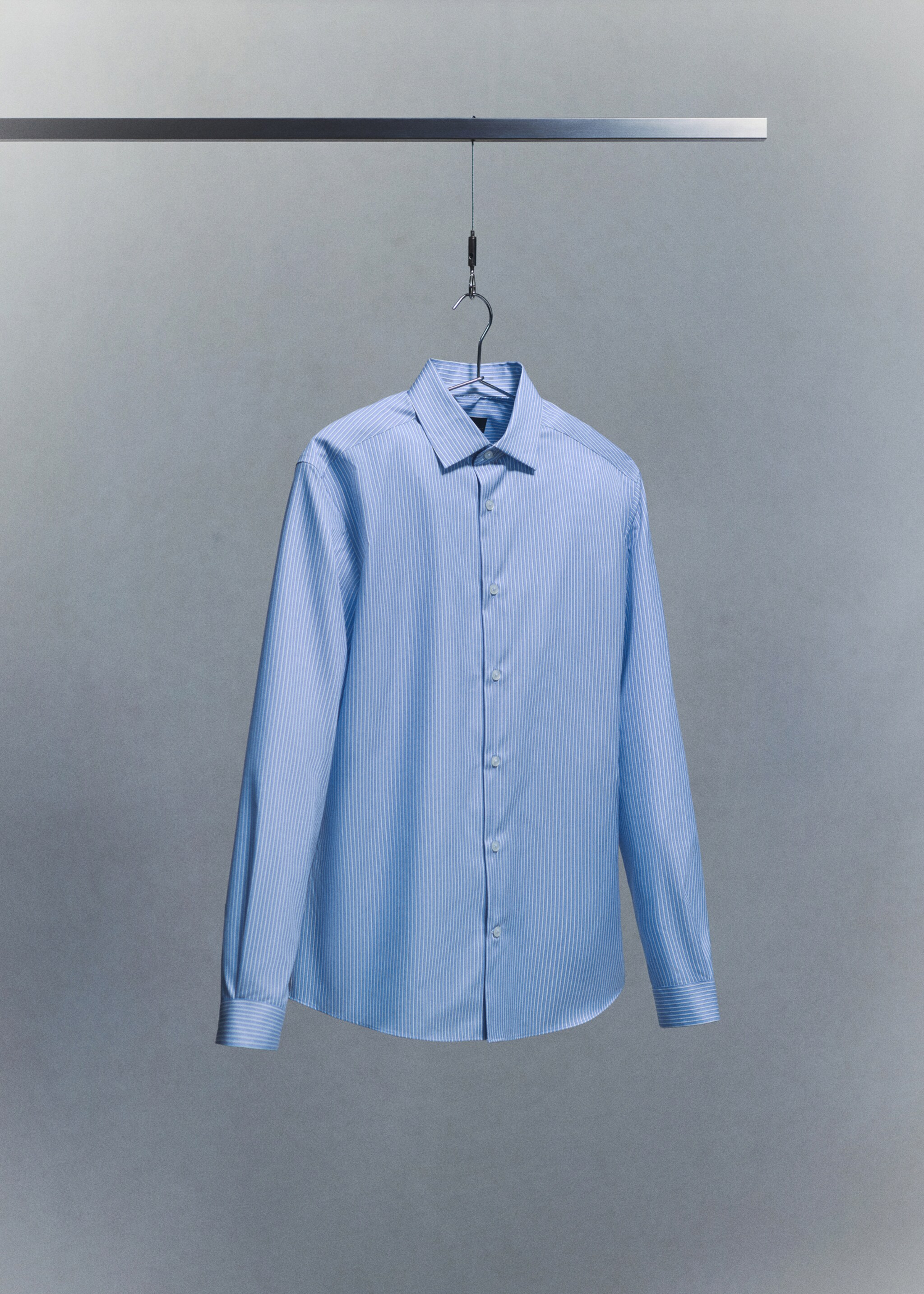 Comfort stretch non-iron cotton stripe shirt - Details of the article 9, Sky Blue. Ref: 27024423-00.