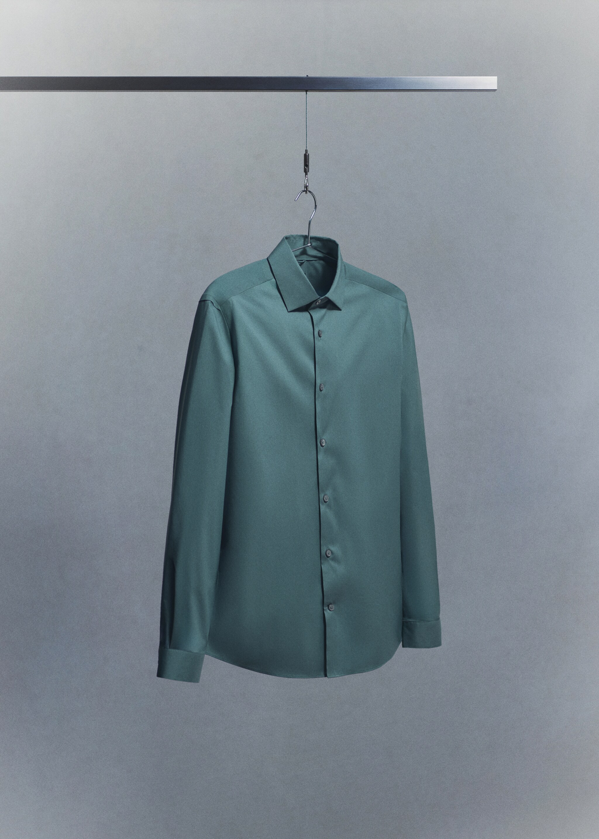 Comfort stretch non-iron cotton shirt - Details of the article 9, Medium Green. Ref: 27024424-00.