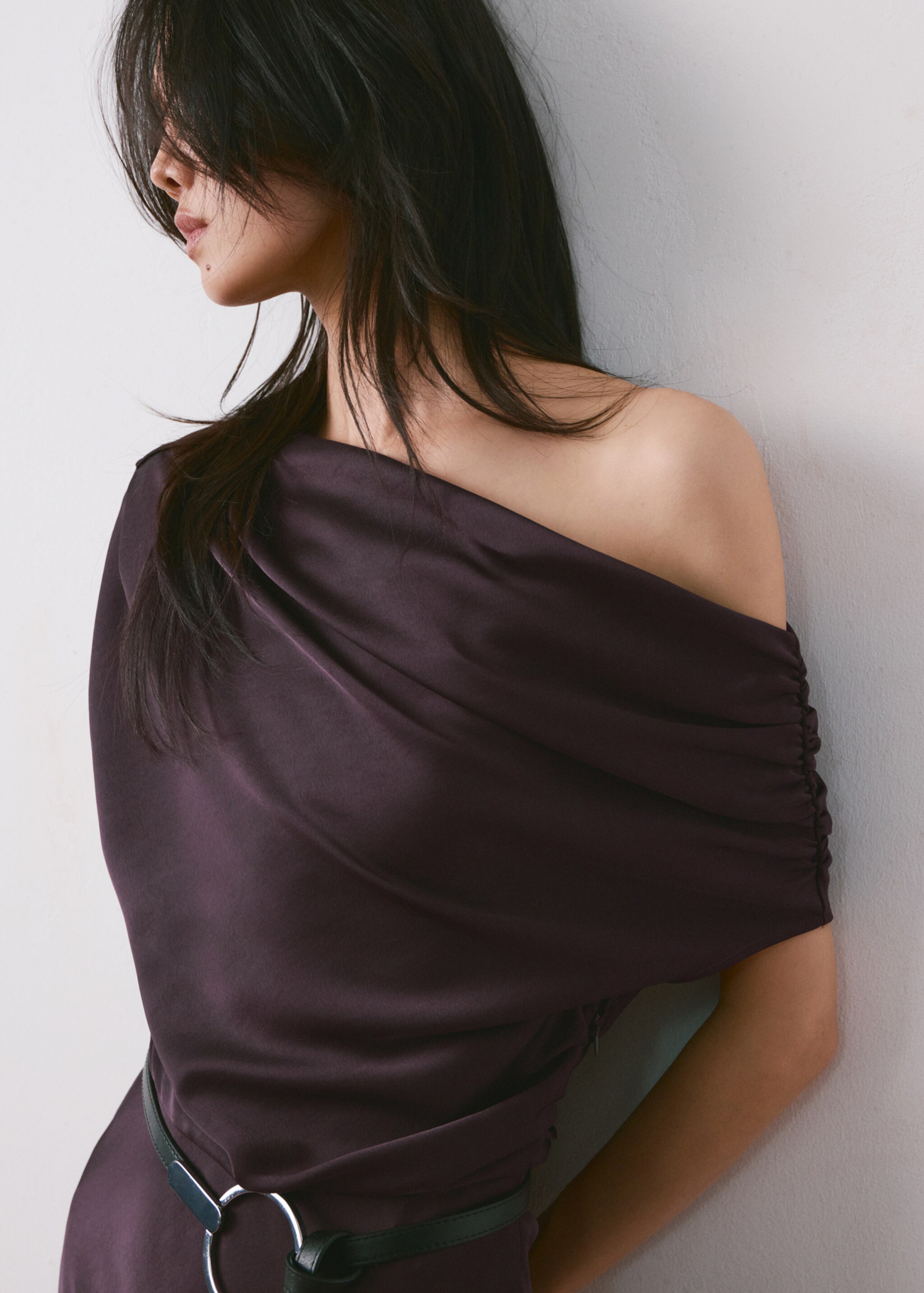 Asymmetrical flared dress - Details of the article 6, Chocolate. Ref: 27024438-00.