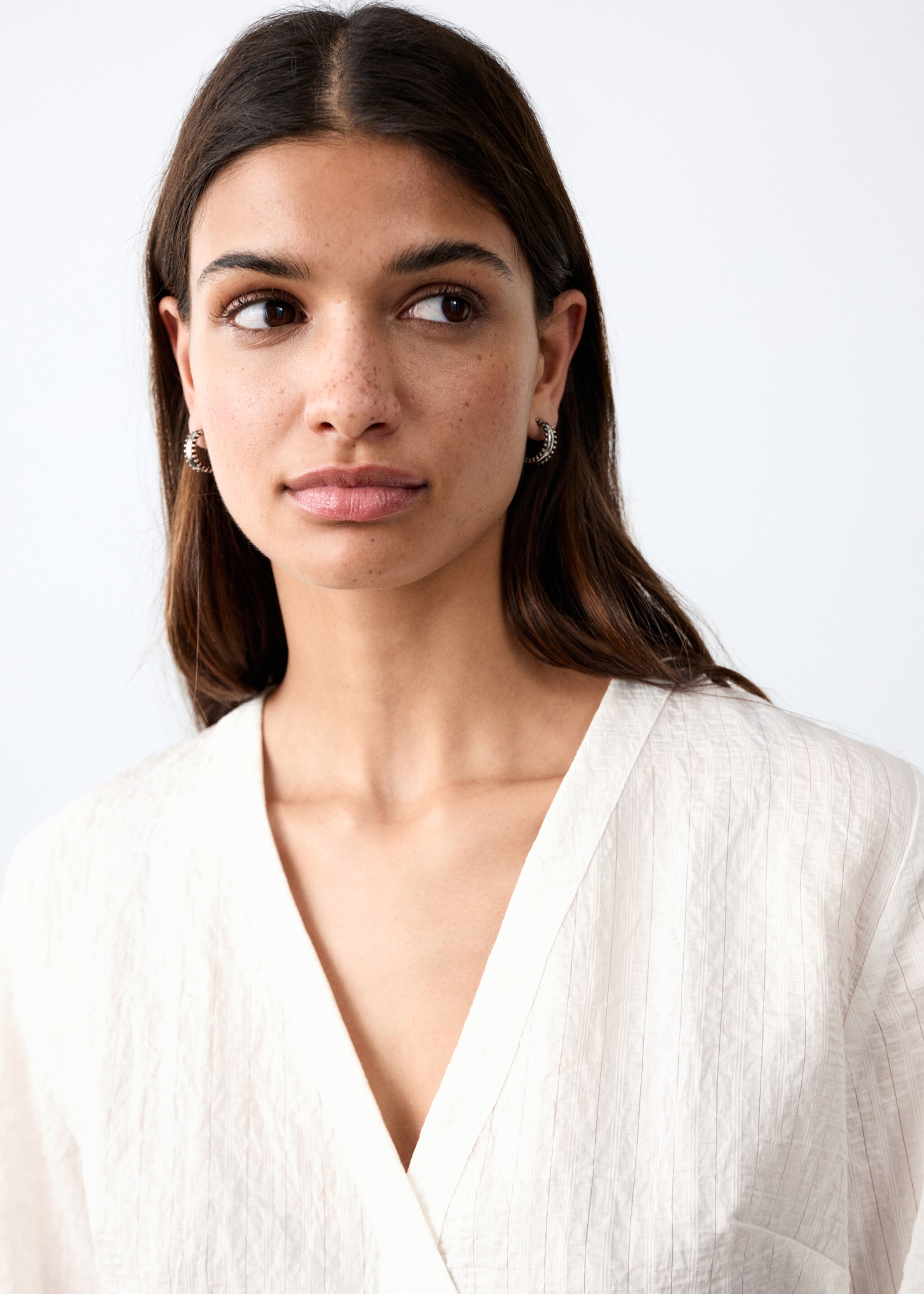 Double-breasted blouse with bow - Details of the article 1, Off White. Ref: 27024773-00.