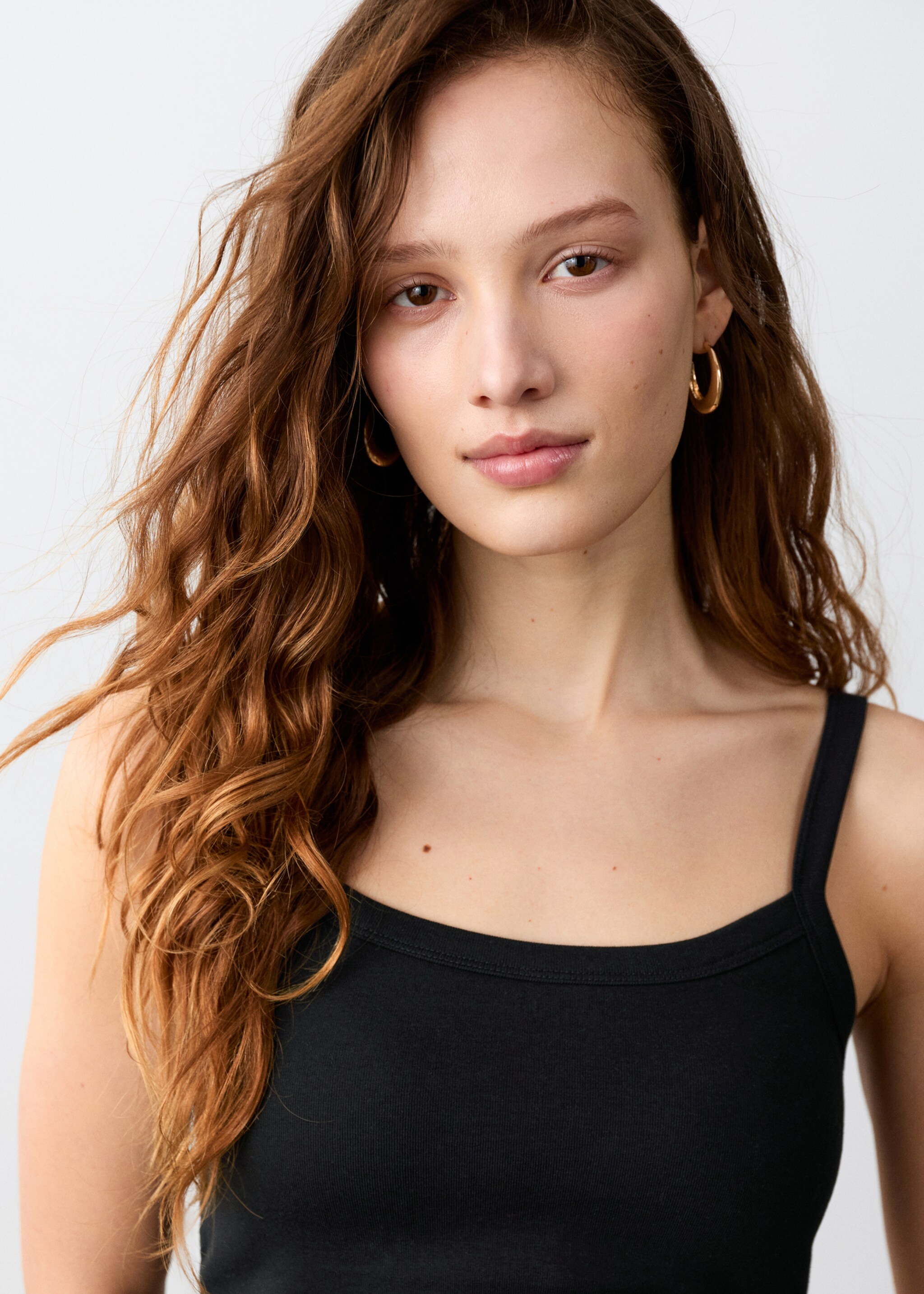 Top bretelles coton - Détail de l'article 1, Noir. Ref: 27024779-00.