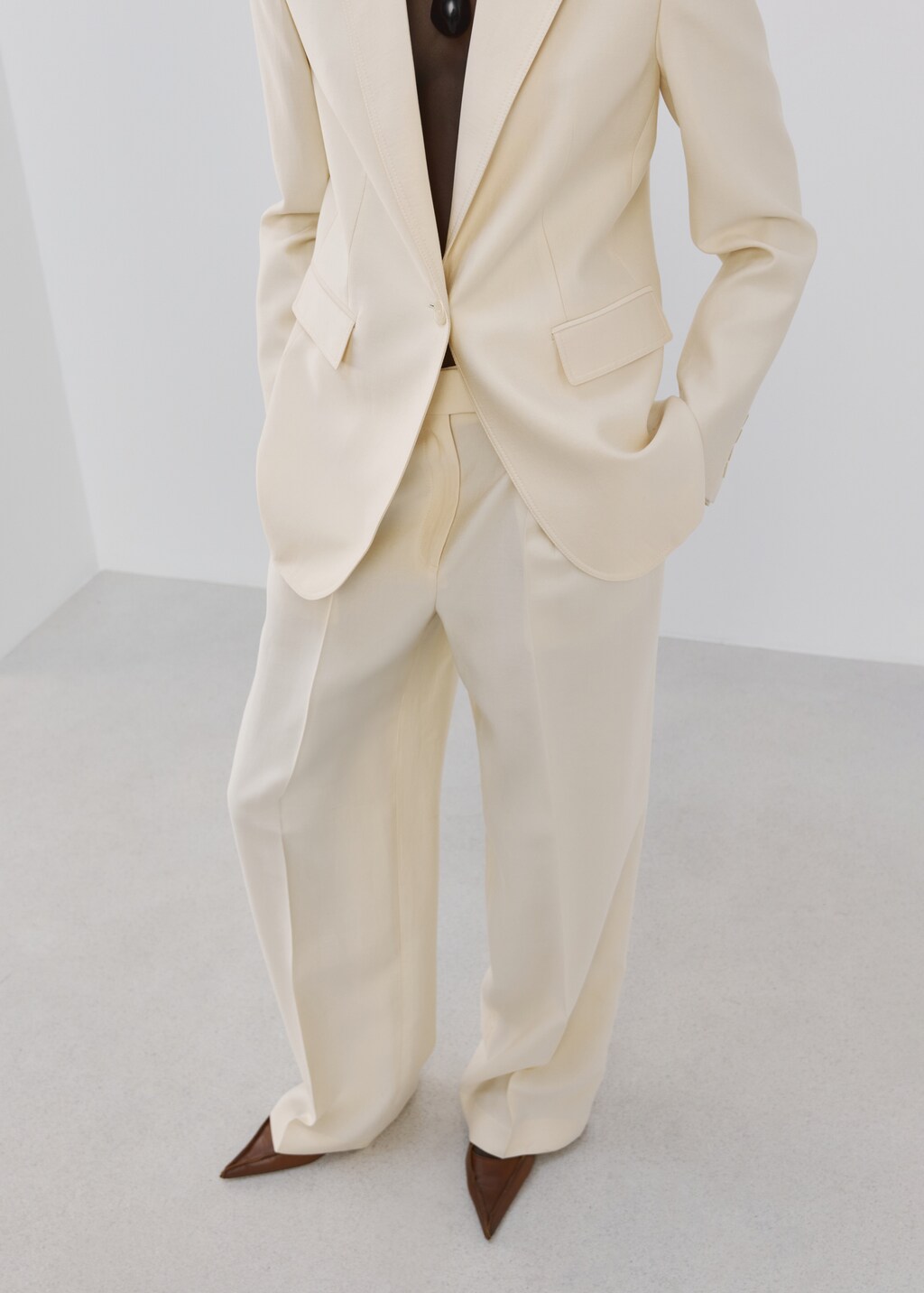 Low-rise lyocell trousers - image 3