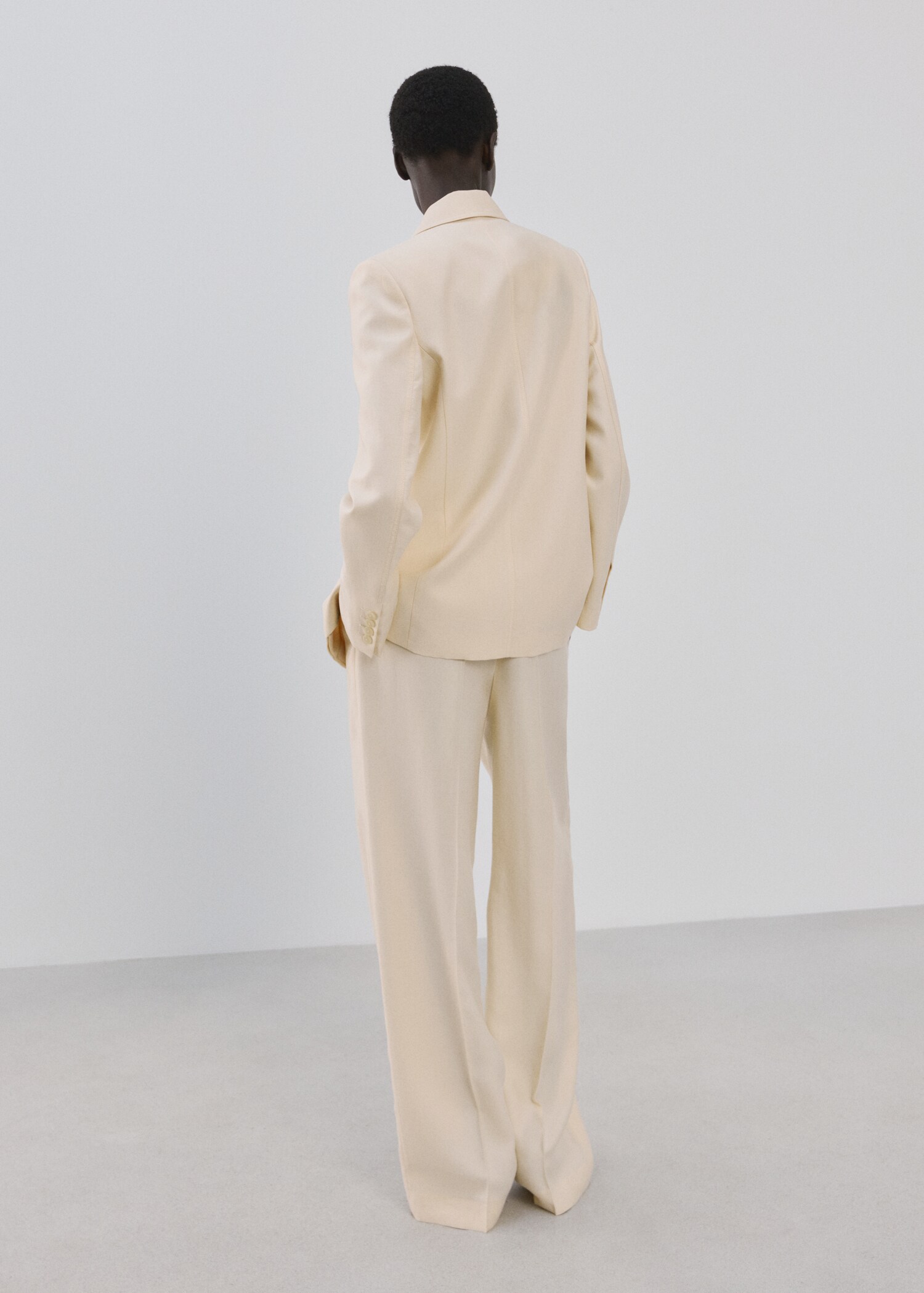 Low-rise lyocell trousers - Reverse of the article