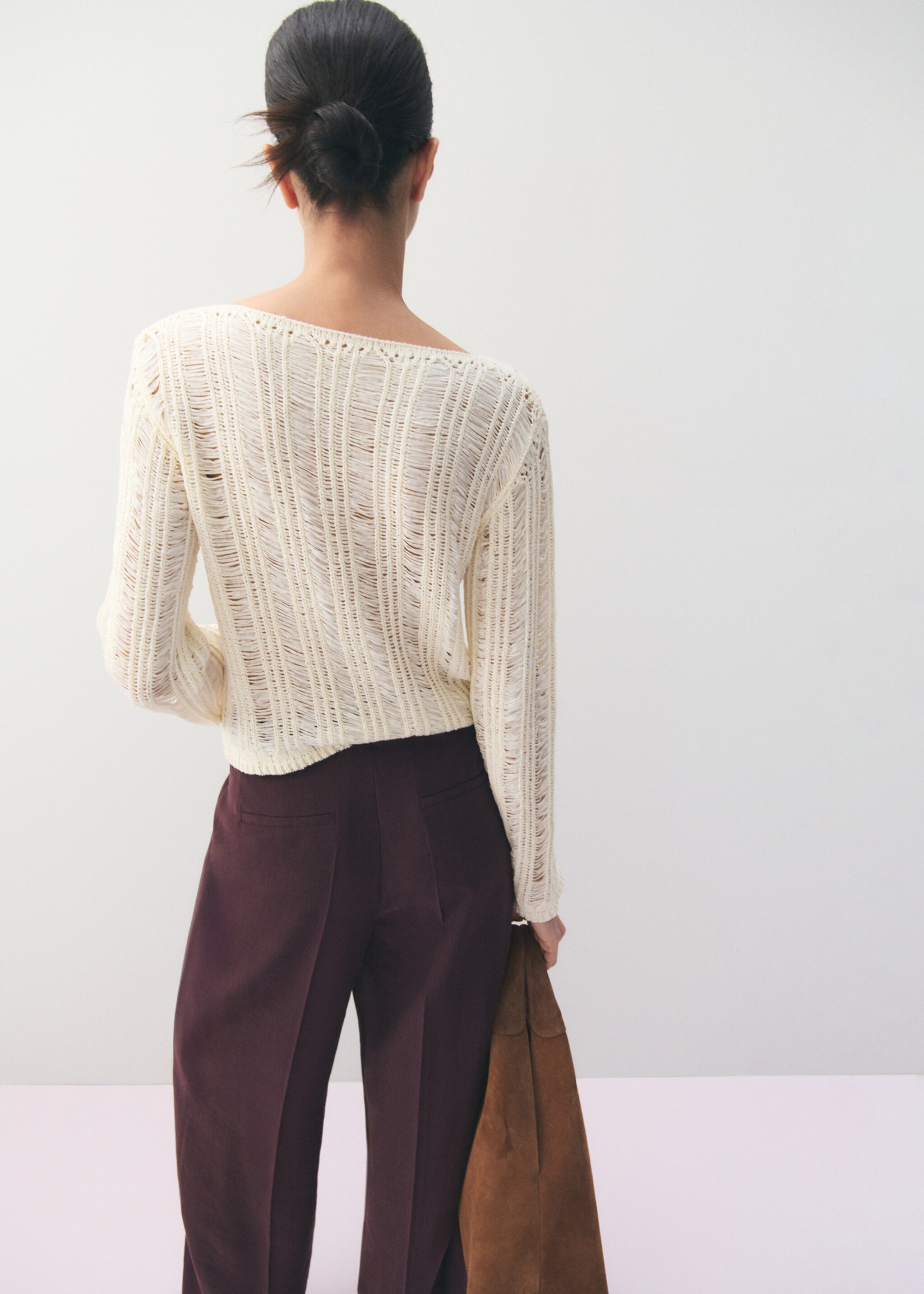 Low-rise lyocell trousers - Details of the article 6, Purple. Ref: 27024788-00.