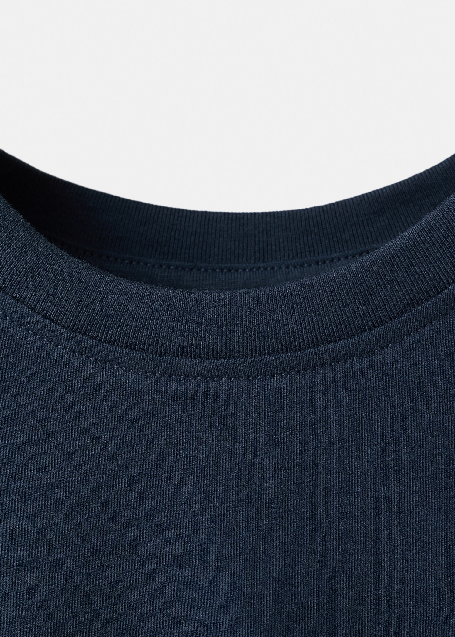 تيشيرت بتفاصيل جيب مطبوع - تفاصيل المنتج 8