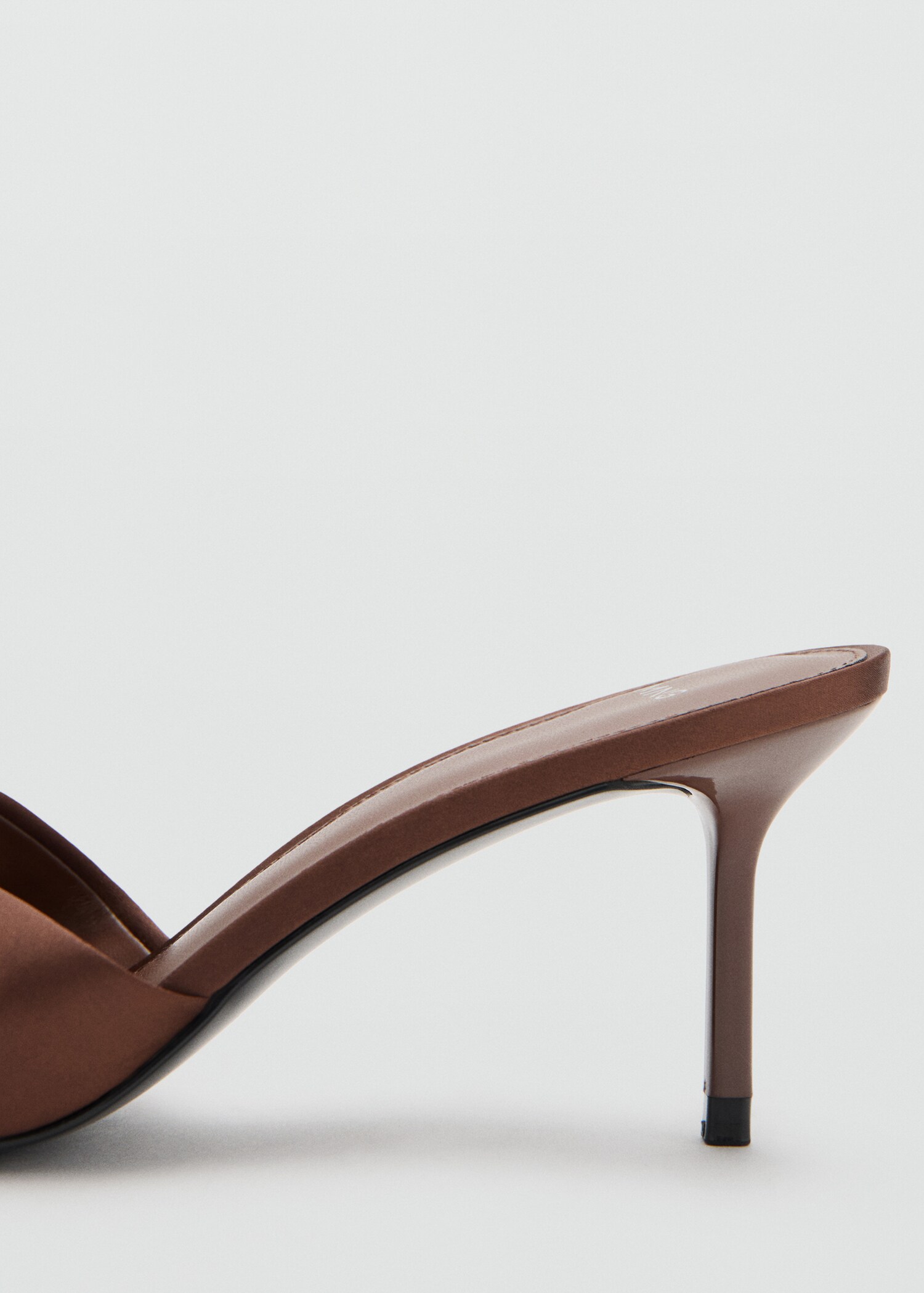 Satin-finish sandals with bow - Details of the article 1