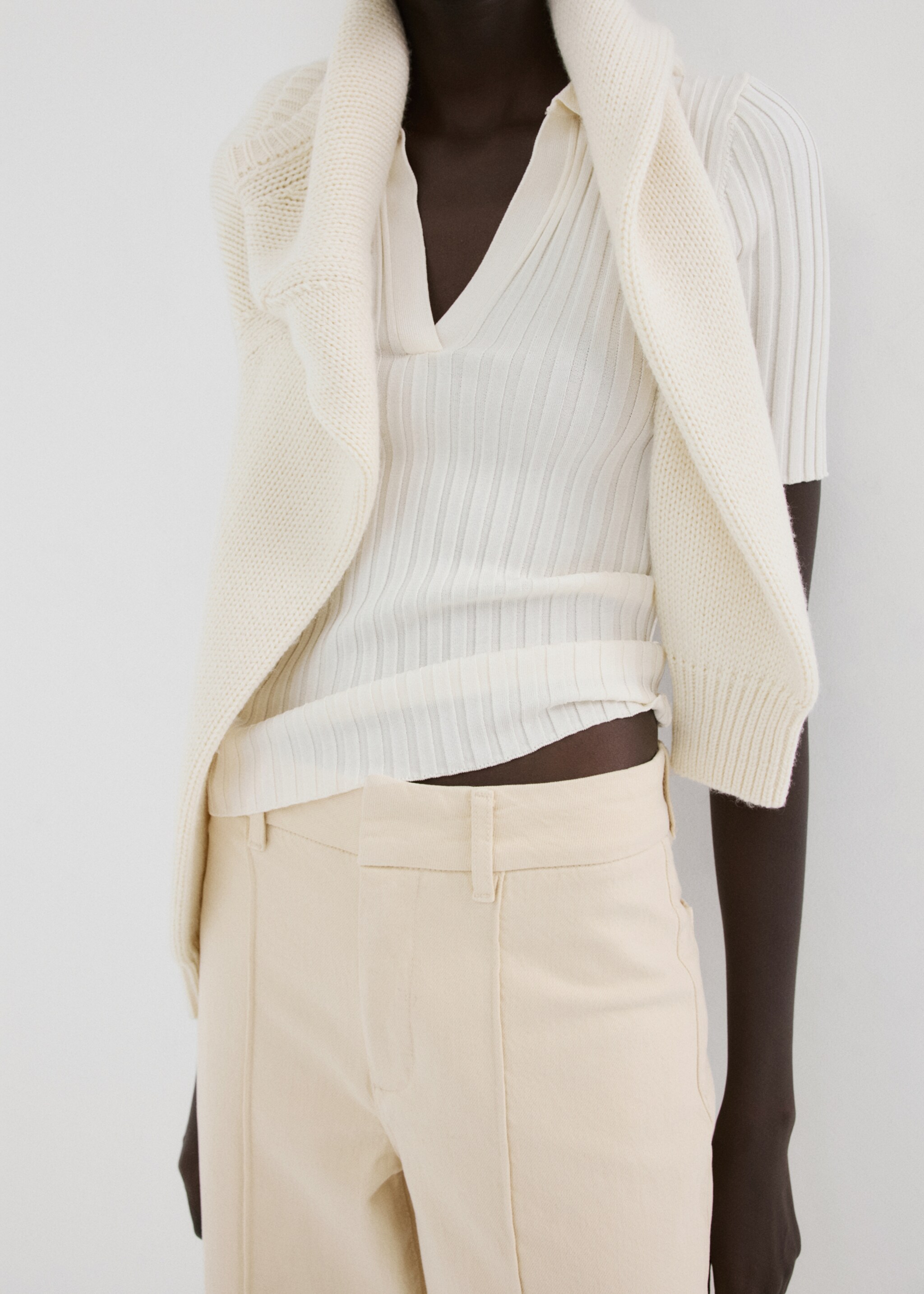 Jean large taille haute à coutures - Détail de l'article 1, Vanille. Ref: 27025822-00.