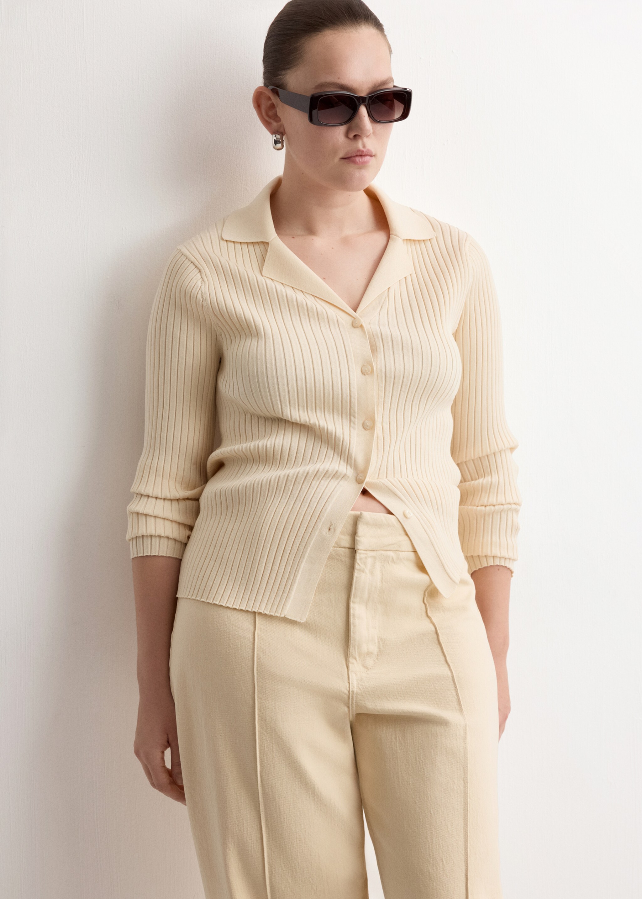 Jean large taille haute à coutures - Détail de l'article 5, Vanille. Ref: 27025822-00.