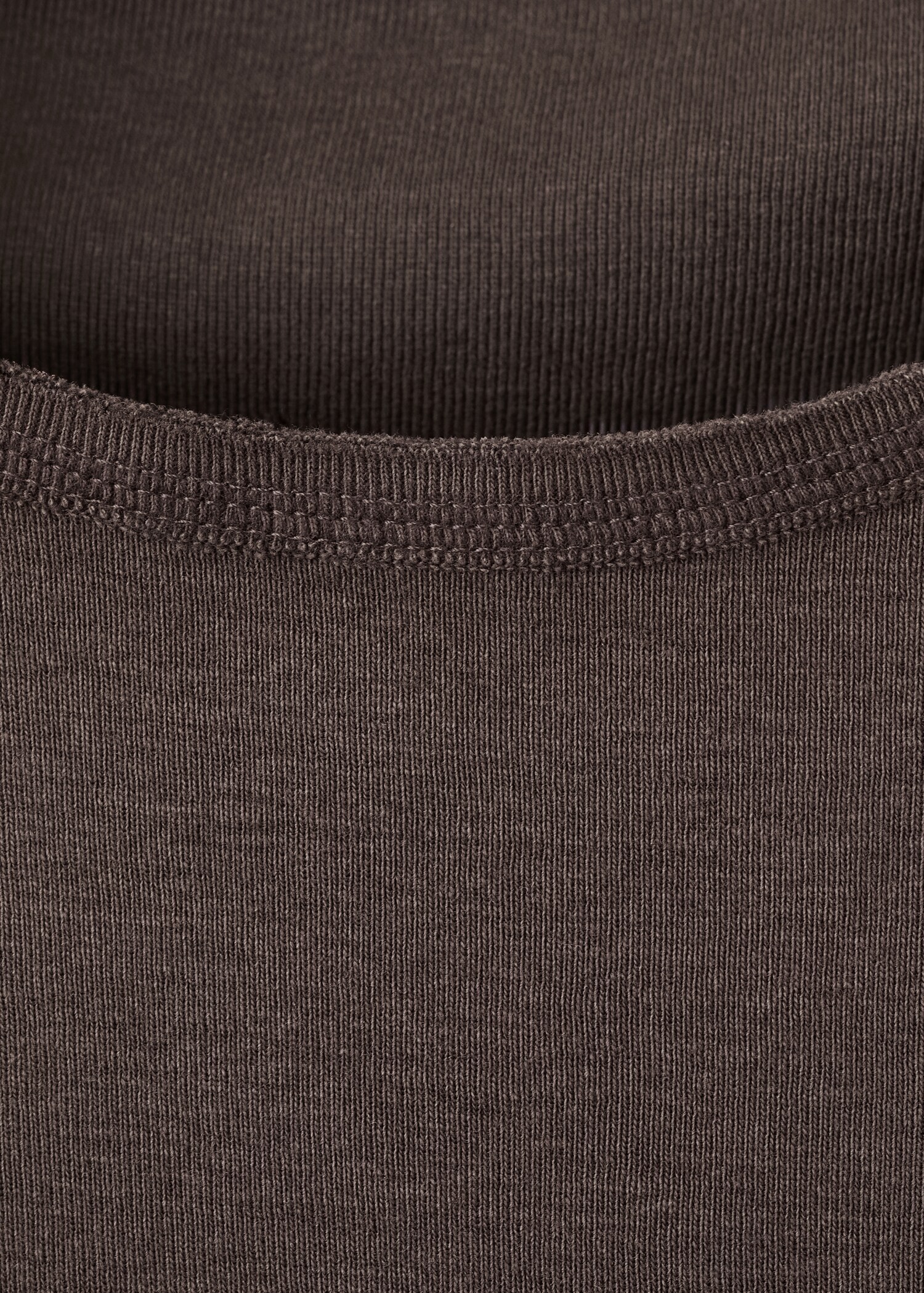 تي شيرت قطني بأكمام طويلة - تفاصيل المنتج 8