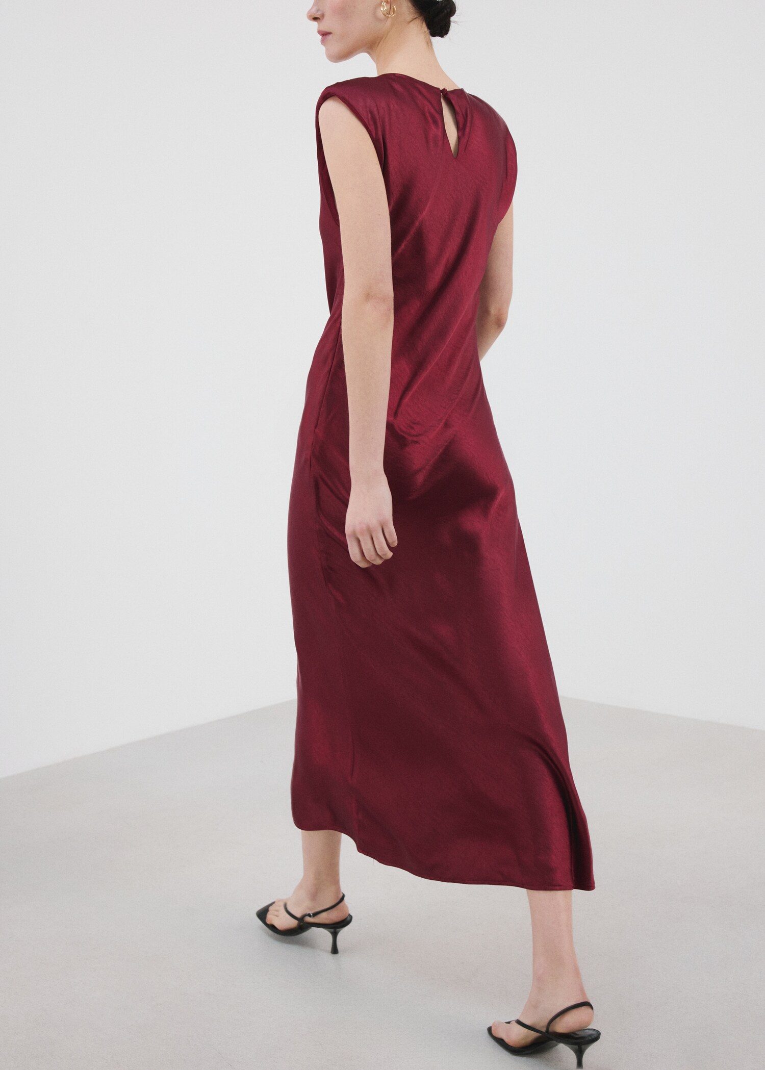 Robe satinée ajustée - Verso de l’article