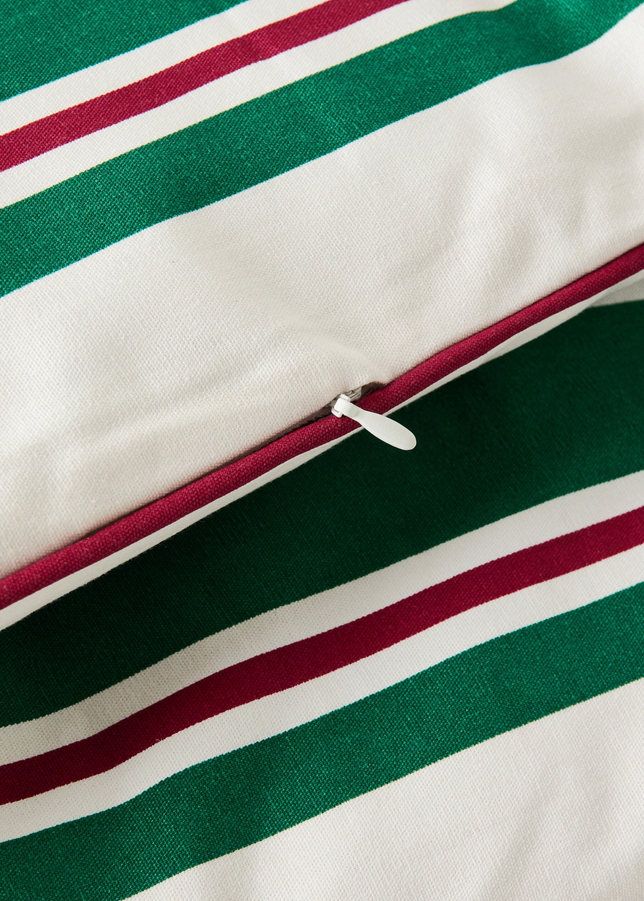 Waterproof striped lounge chair topper 70x200 cm - Details of the article 1, Green. Ref: 27025833-00.