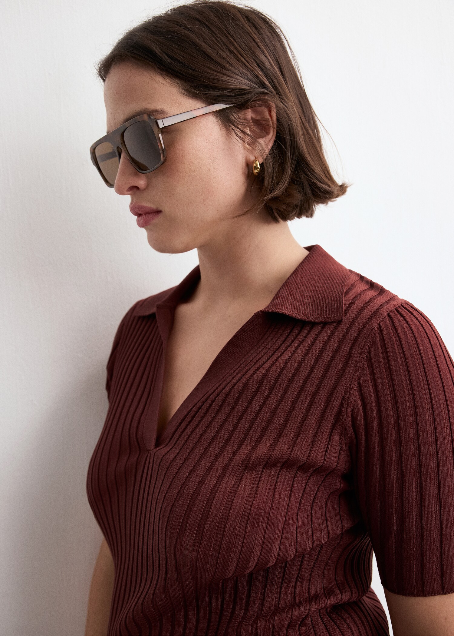 V-neck knit sweater - Details of the article 4