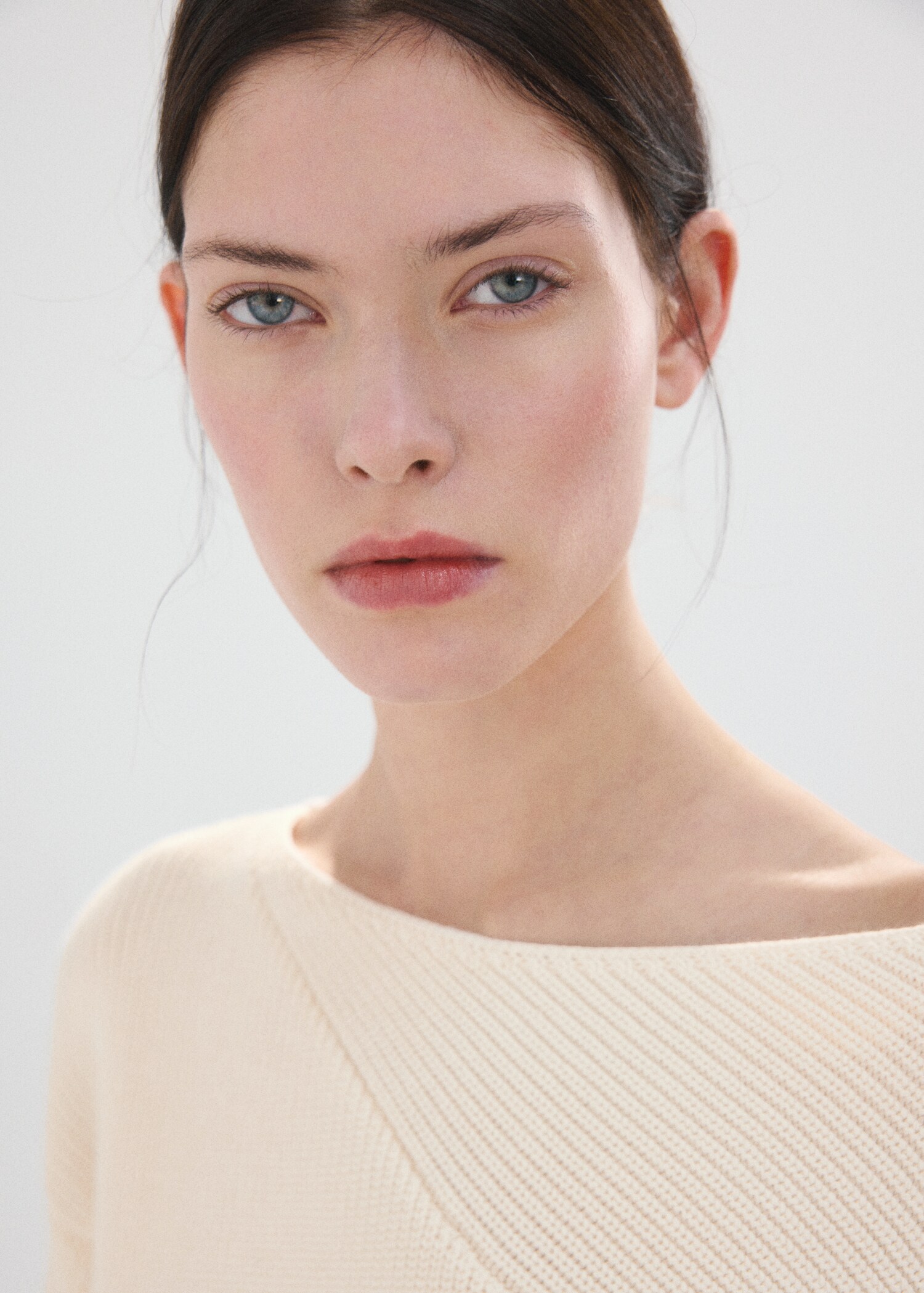 Boat-neck knitted sweater - Details of the article 1