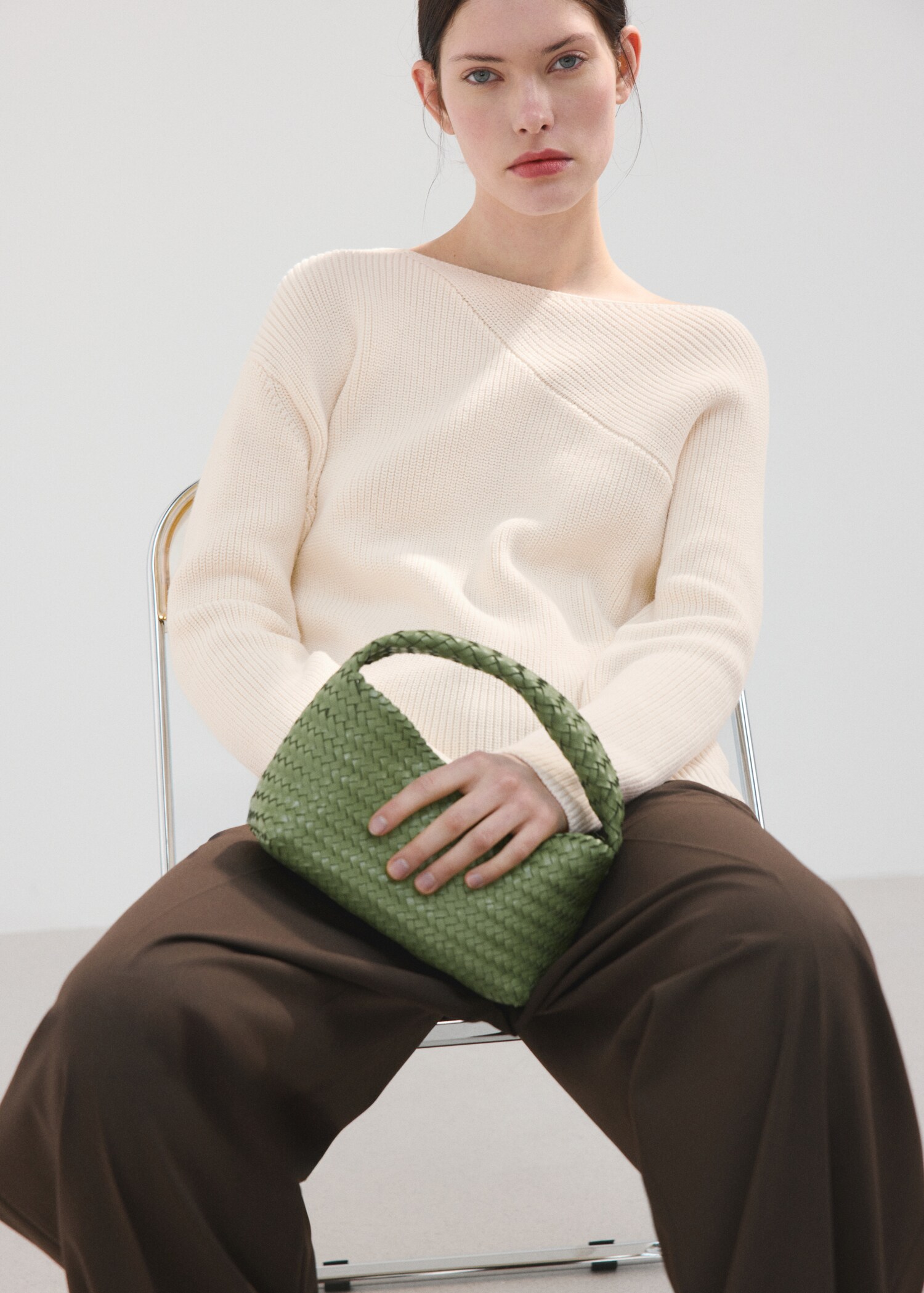 Boat-neck knitted sweater - Details of the article 2