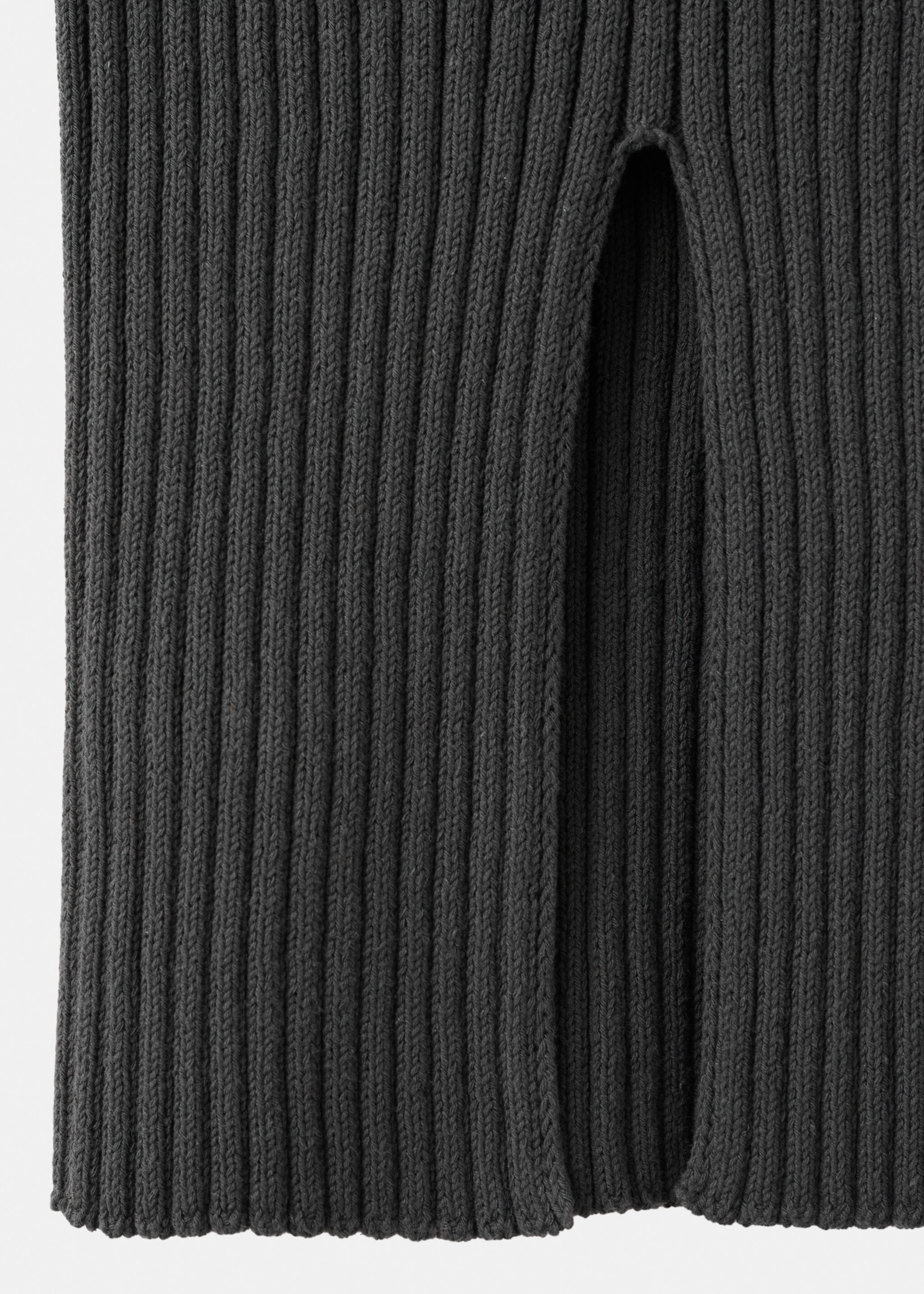 Cotton blend top with openings - Details of the article 8, Charcoal. Ref: 27025843-00.