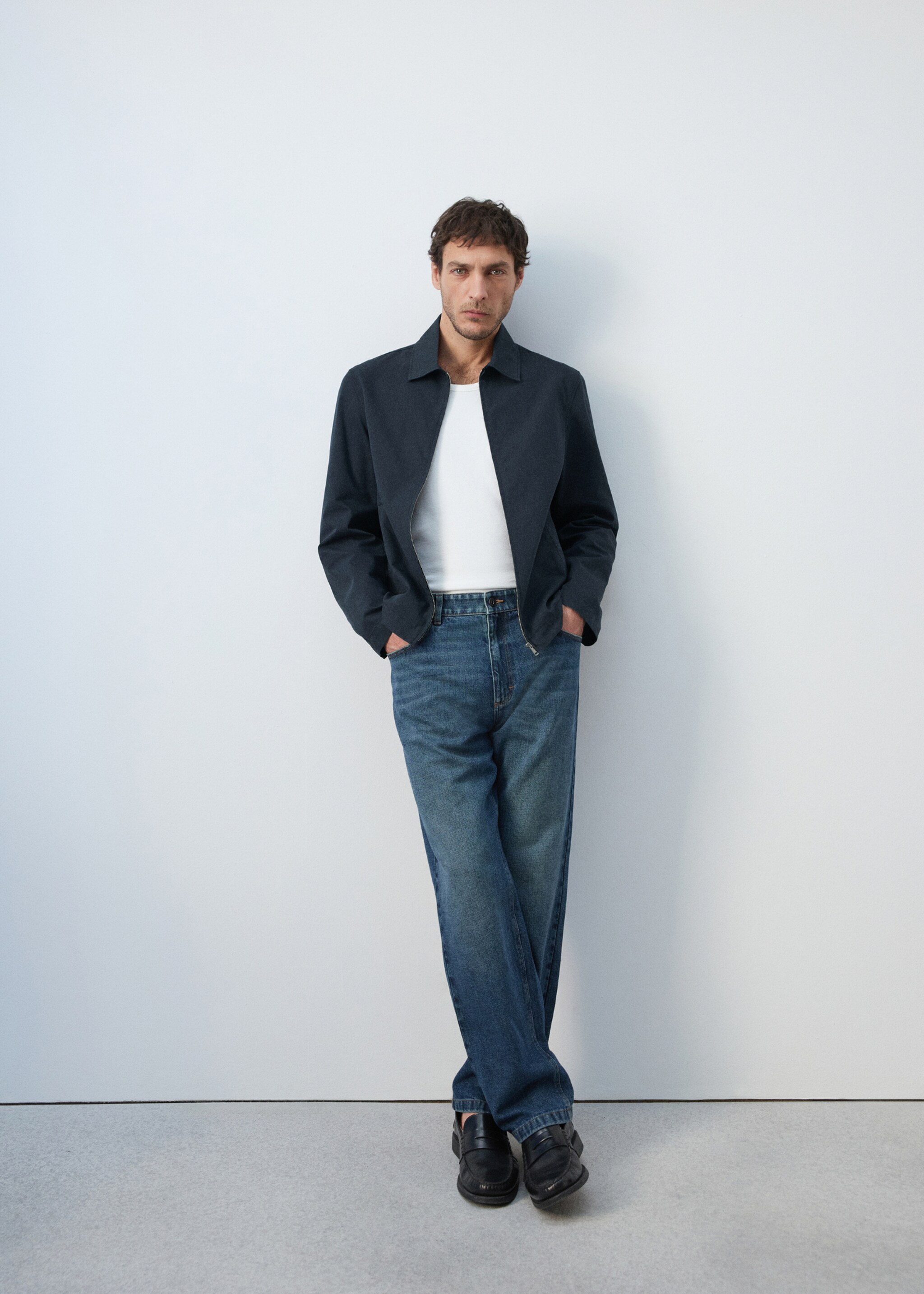 Lightweight cotton lyocell jacket - Details of the article 6, Navy. Ref: 27025931-00.