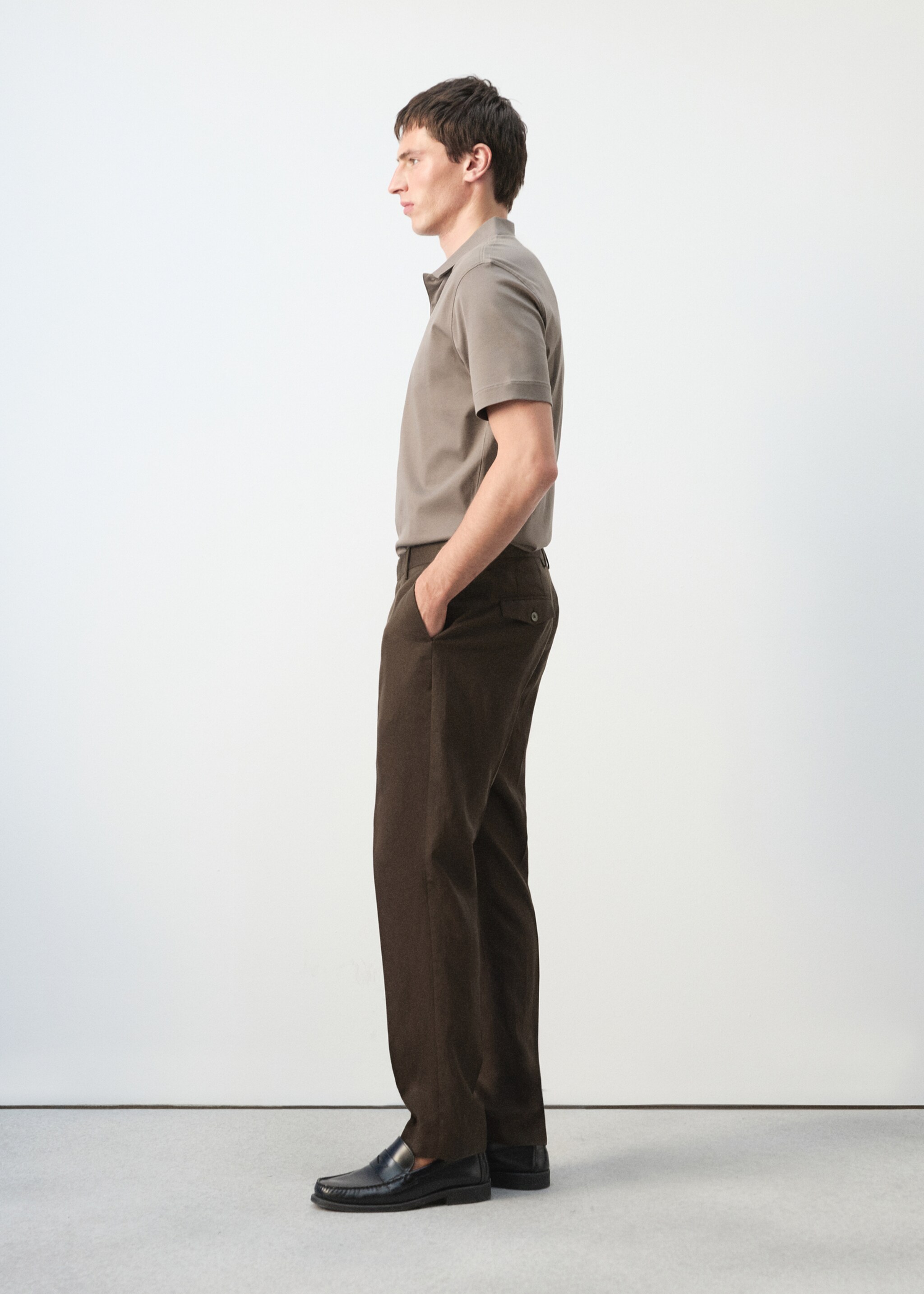 Slim Fit-Hose aus Lyocell mit Leinen - Detail des Artikels 2, Schokolade. Ref: 27025933-00.