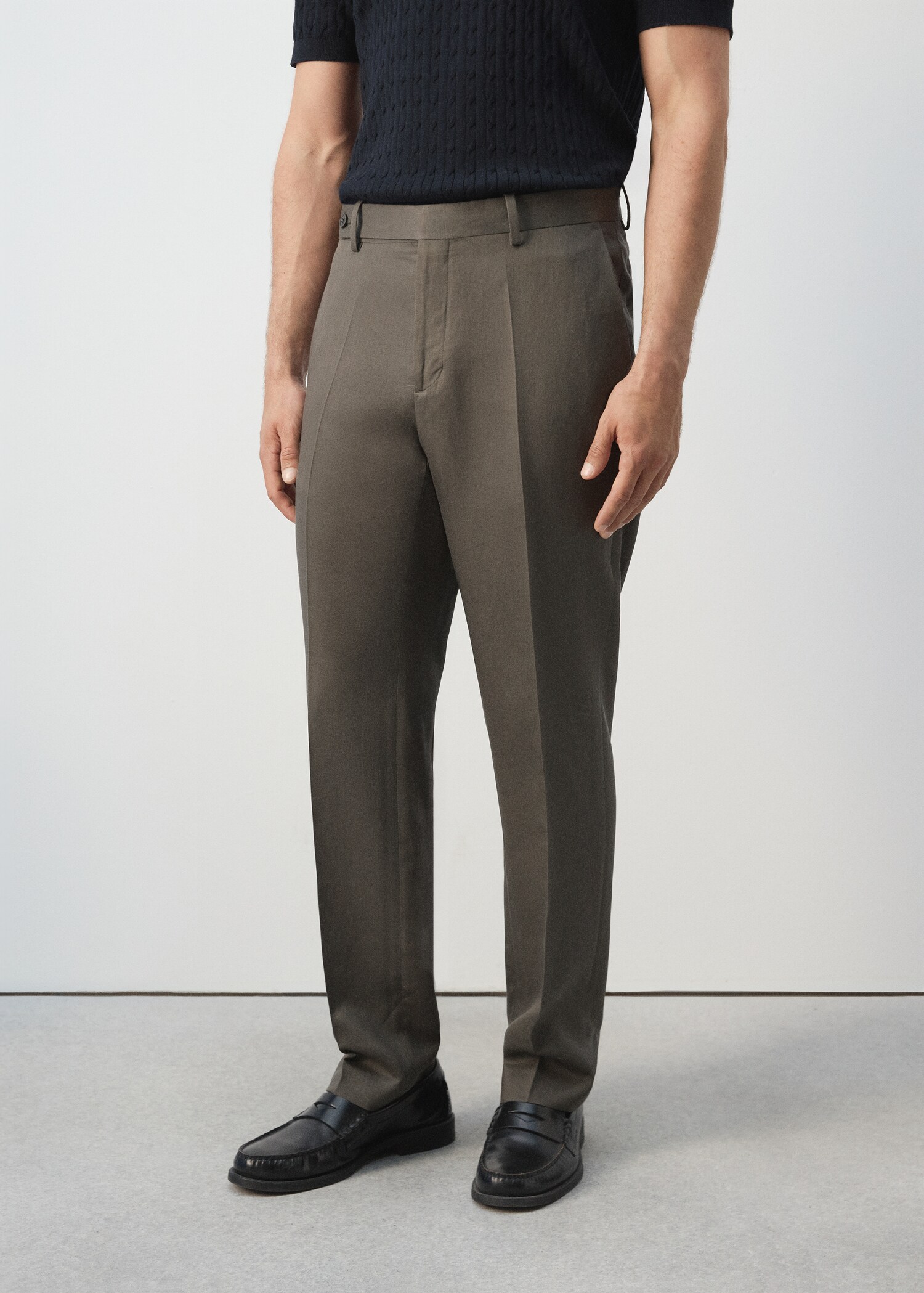 Pantalón slim fit lyocell lino - Plano medio