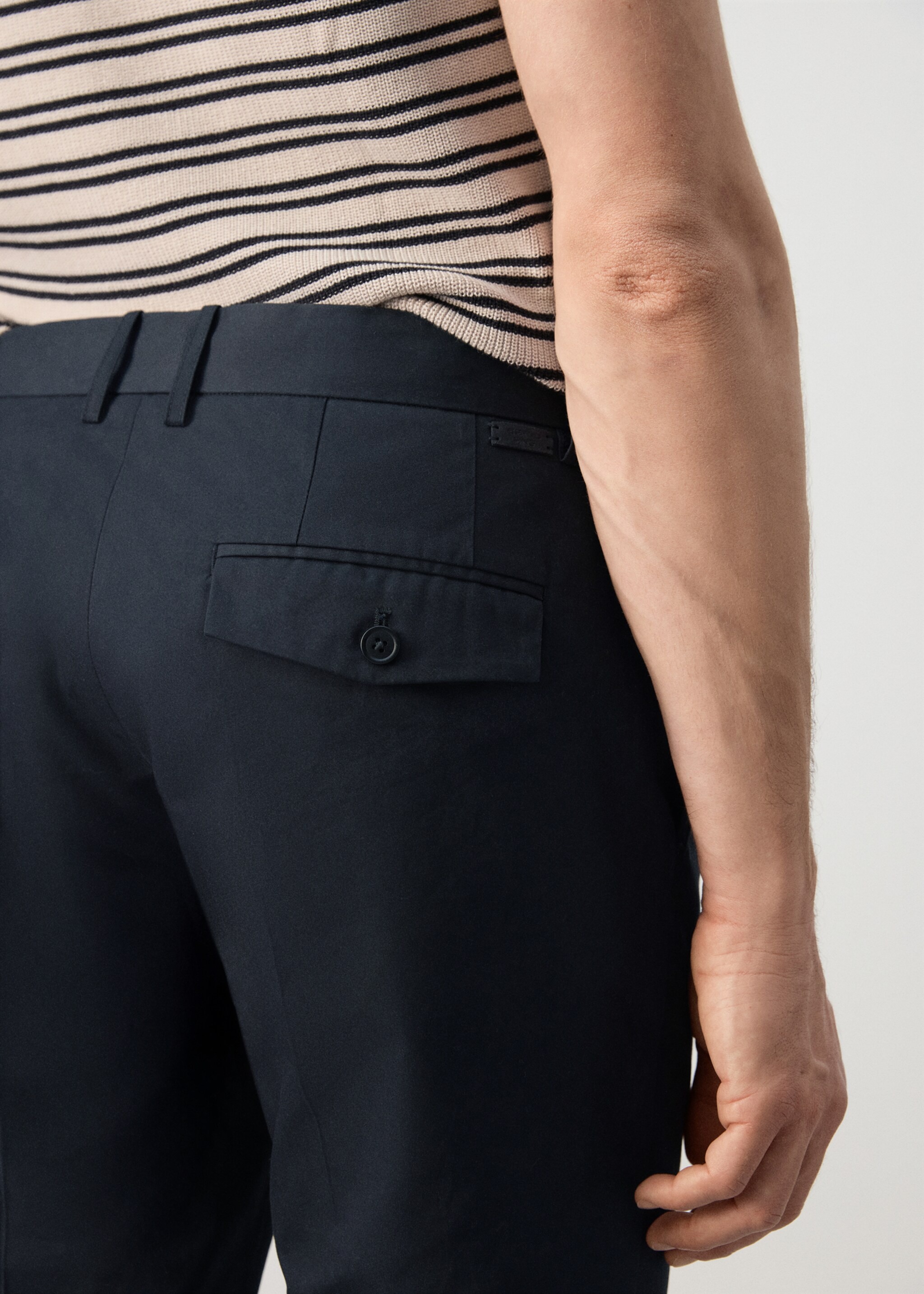 100% cotton slim fit twill trousers - Details of the article 6, Navy. Ref: 27025934-00.