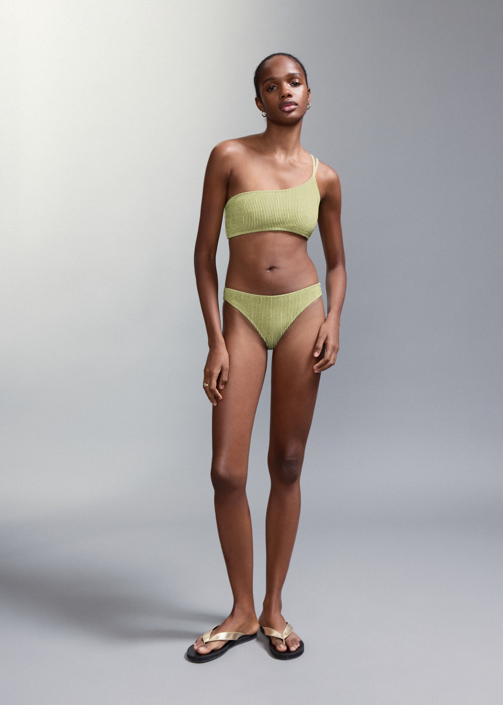 Asymmetric bikini with classic briefs - Details of the article 2, Green. Ref: 27025953-00.