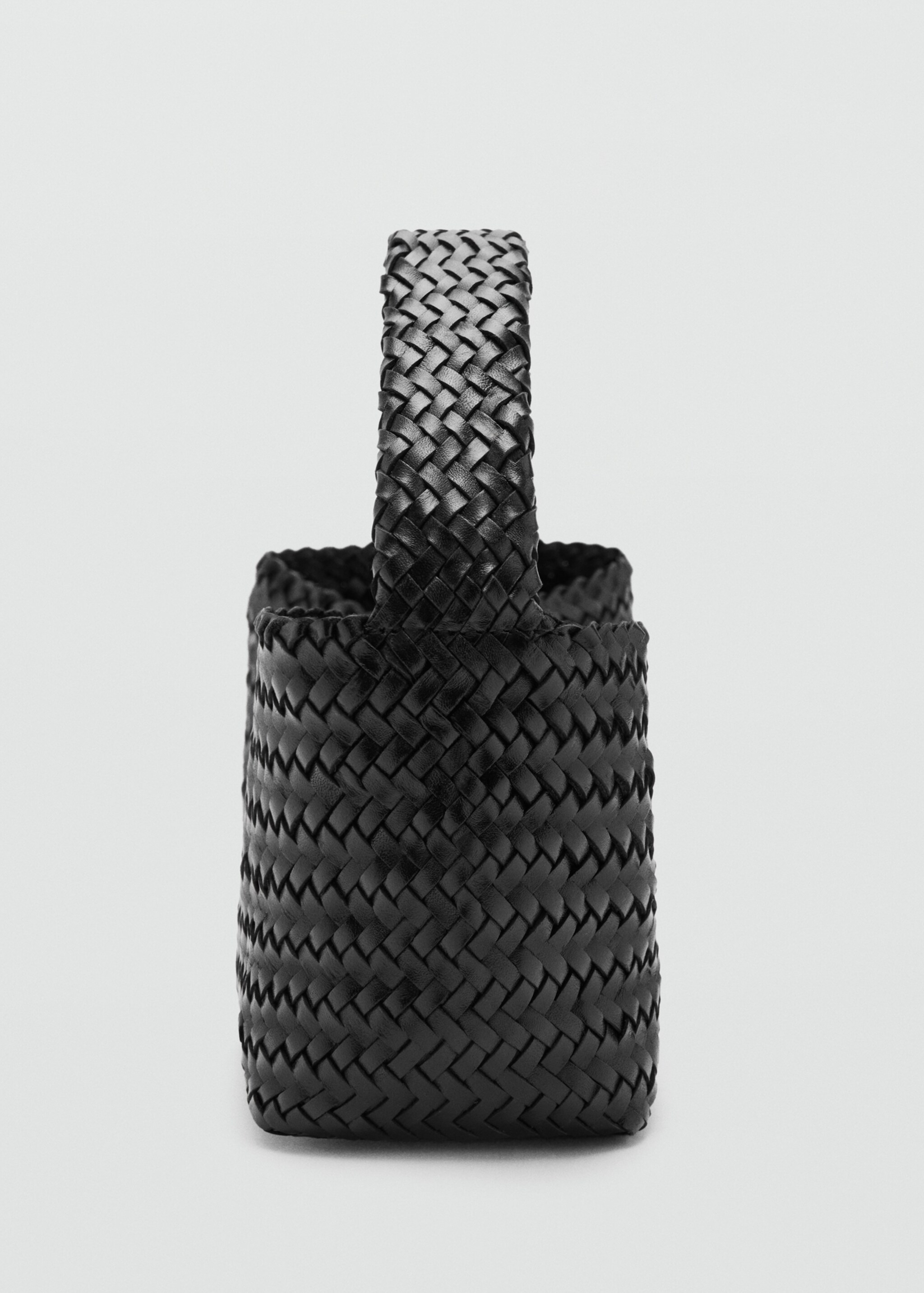 Braided handbag - Details of the article 1, Black. Ref: 27025977-00.