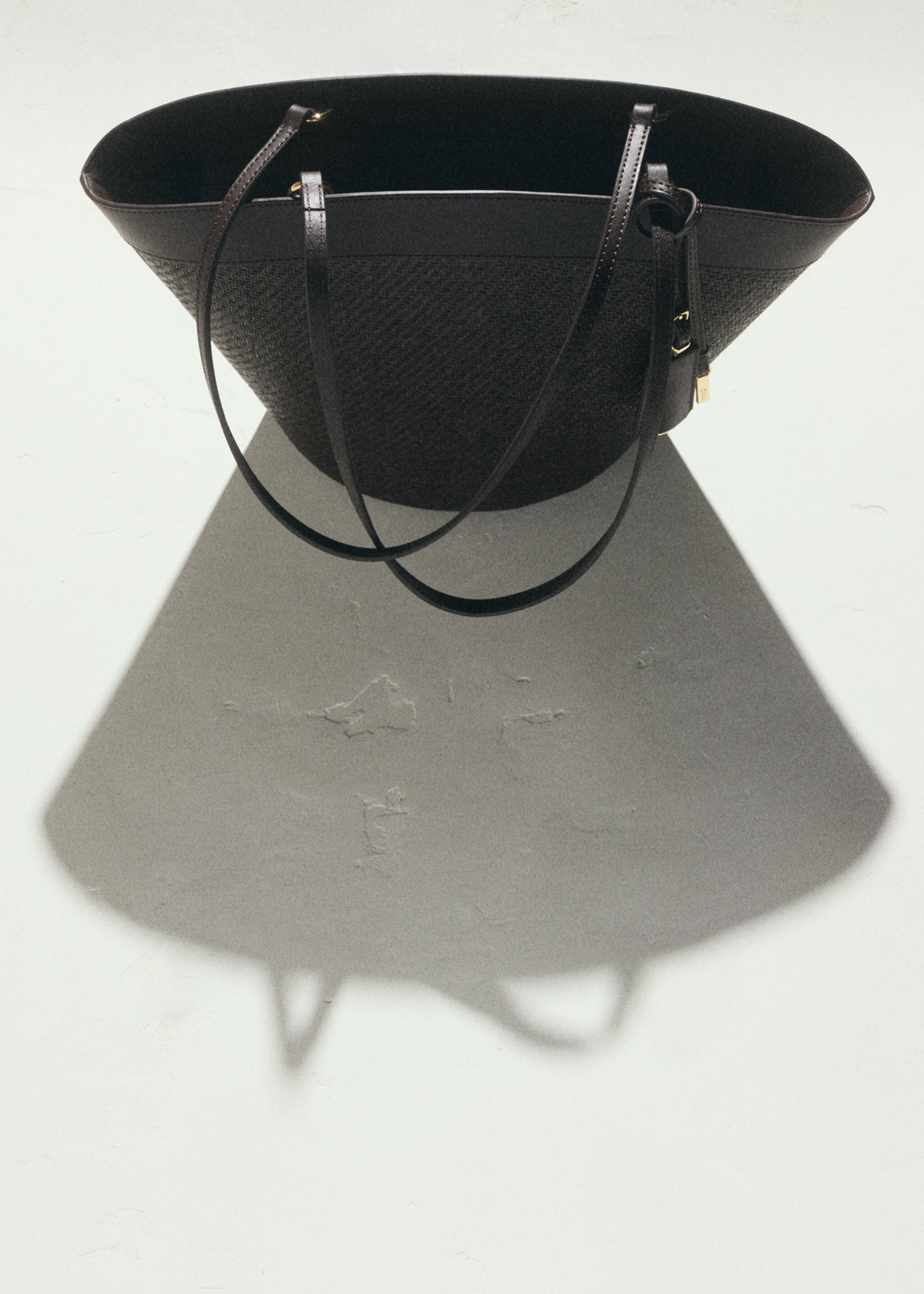 Sac cabas raphia - Détail de l'article 6, Chocolat. Ref: 27025987-00.