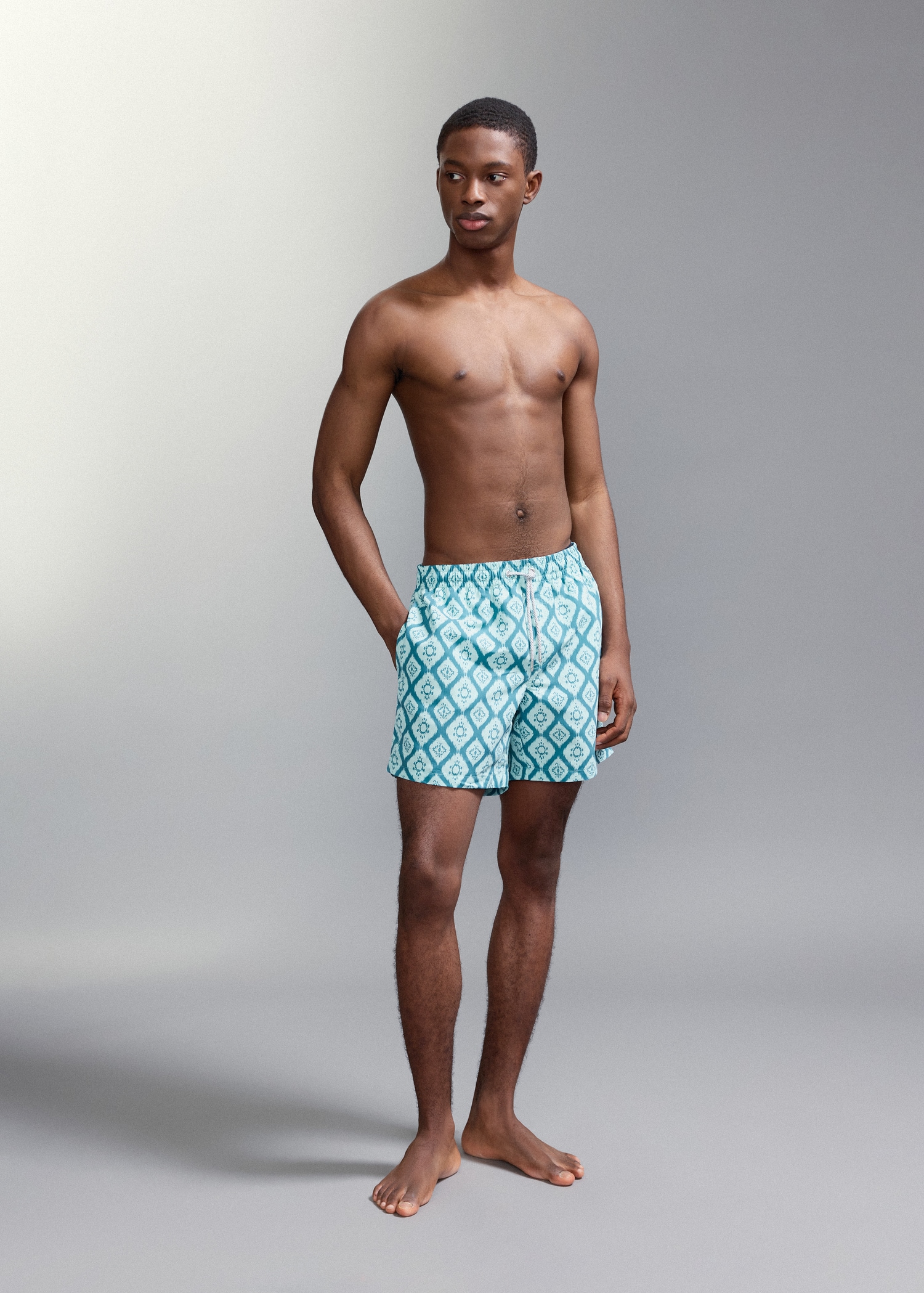 Ethnic-print swimsuit - Medium plane