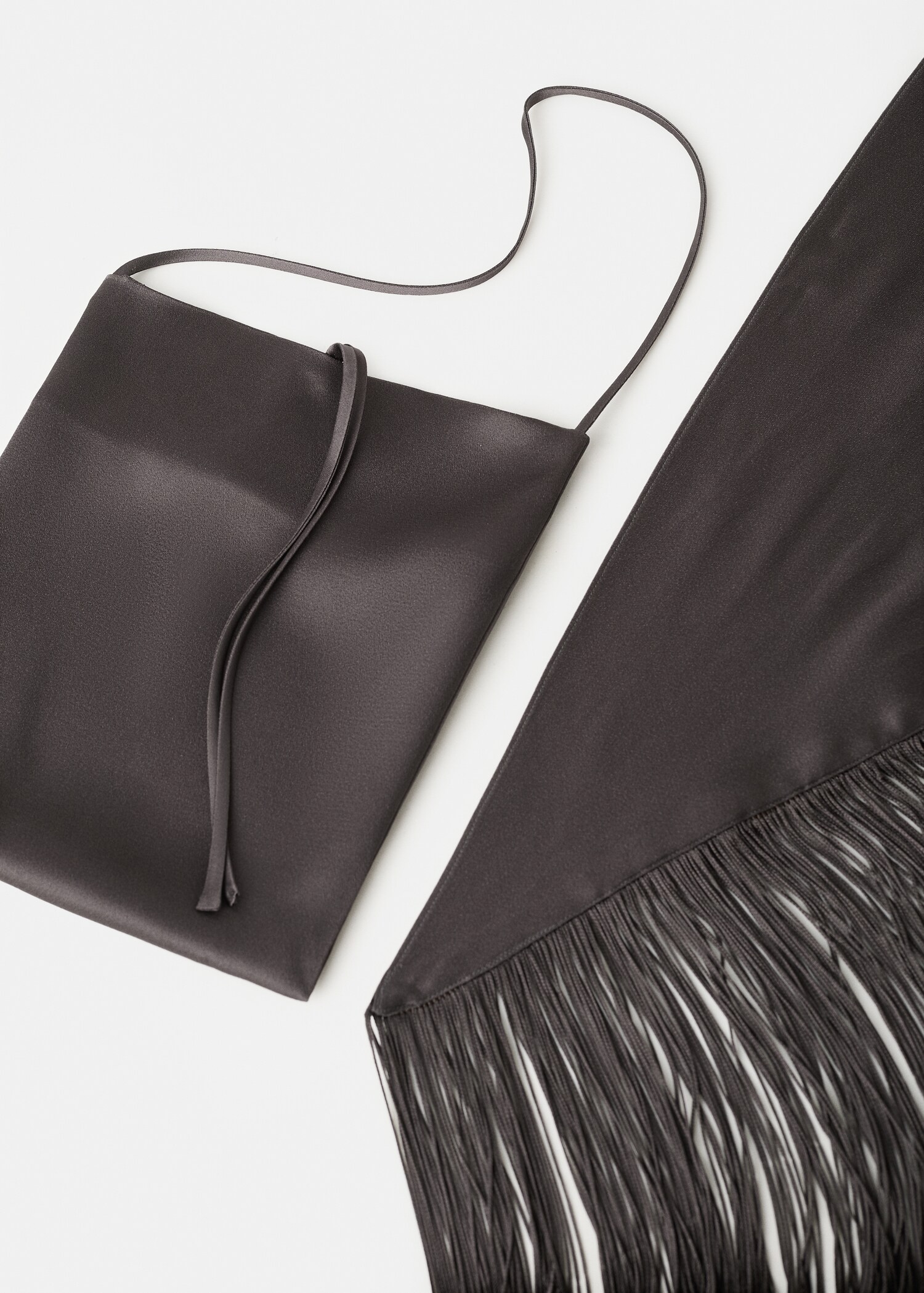 Robe satinée bandana à franges - Détail de l'article 0