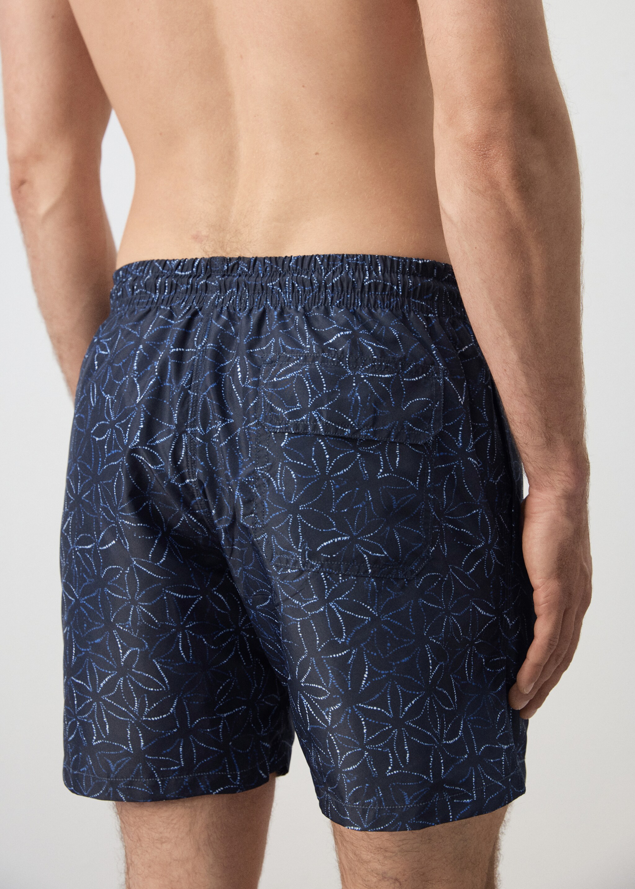 Swimming trunks flower - Details of the article 6, Navy. Ref: 27026003-00.