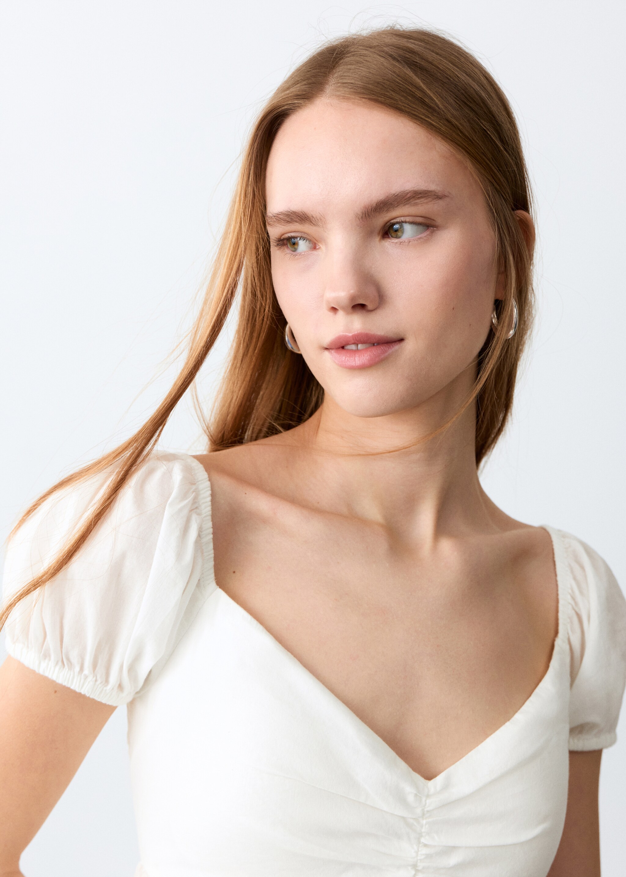 Top crop algodón - Detalle del artículo 1, Blanco roto. Ref: 27026349-00.