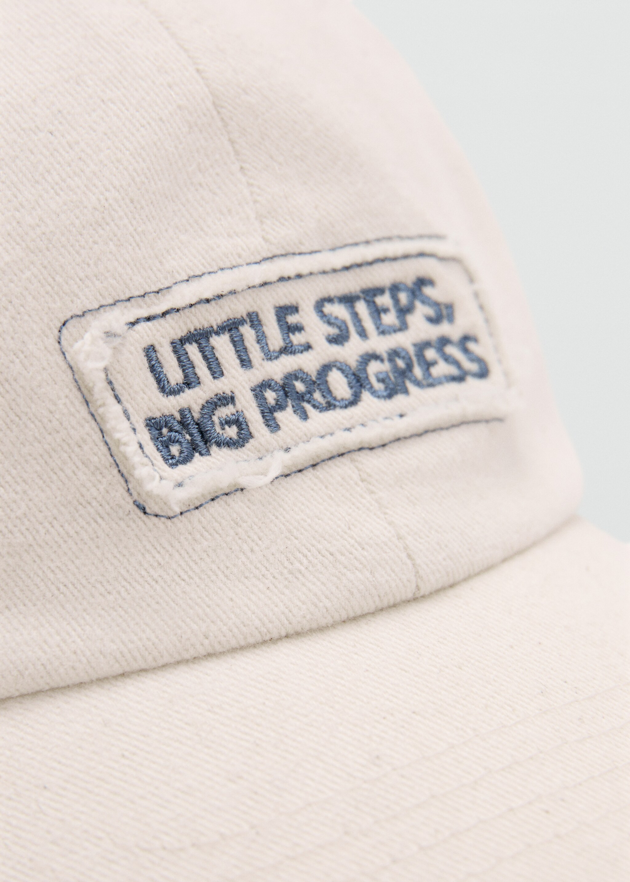 Casquette inscription brodée - Détail de l'article 1, Écru. Ref: 27026356-00.