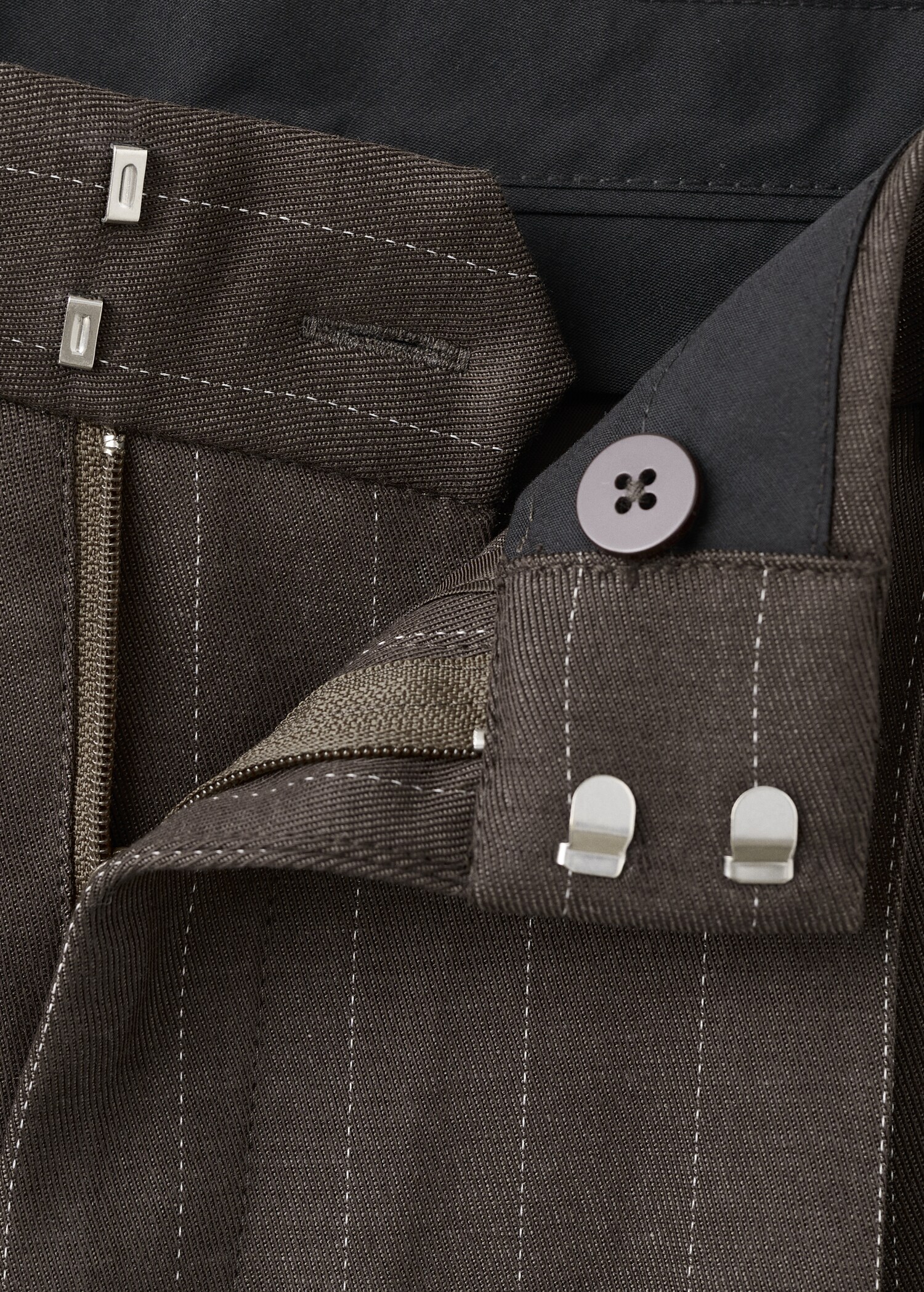 Lyocell suit trousers - Details of the article 8