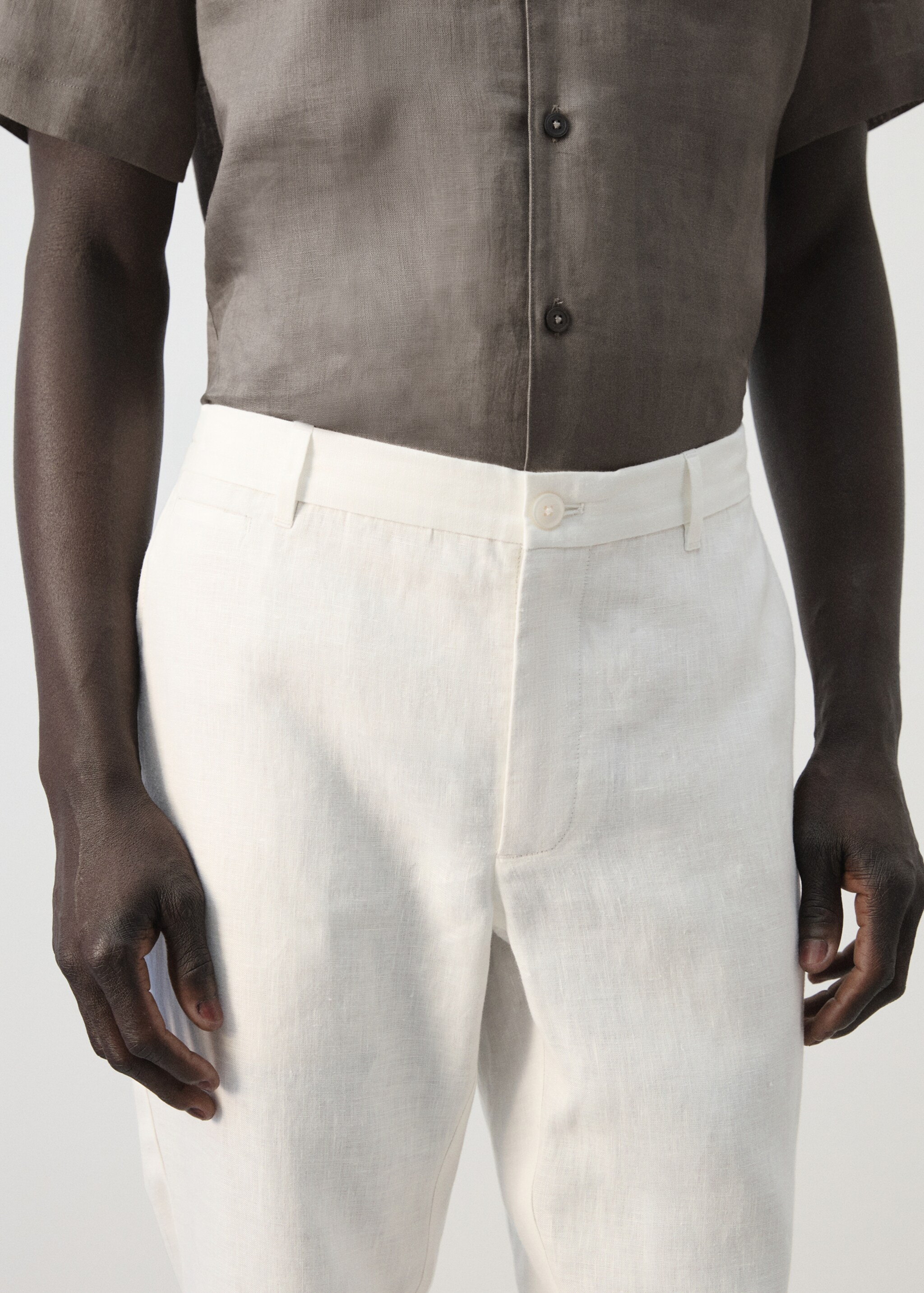 Slim-fit 100% linen trousers - Details of the article 1, Off White. Ref: 27026711-00.