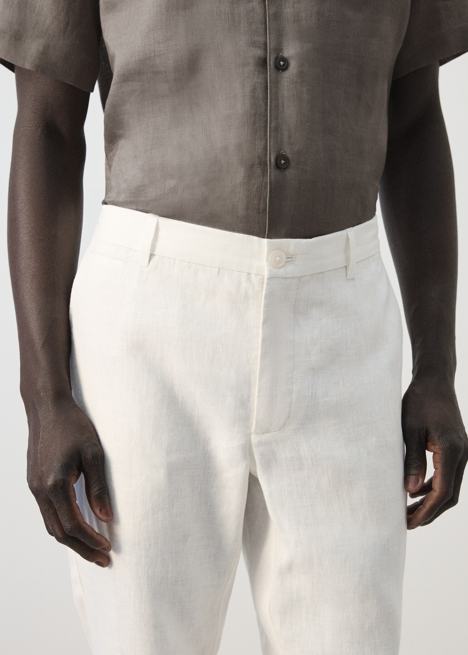Slim-fit 100% linen trousers - Details of the article 1