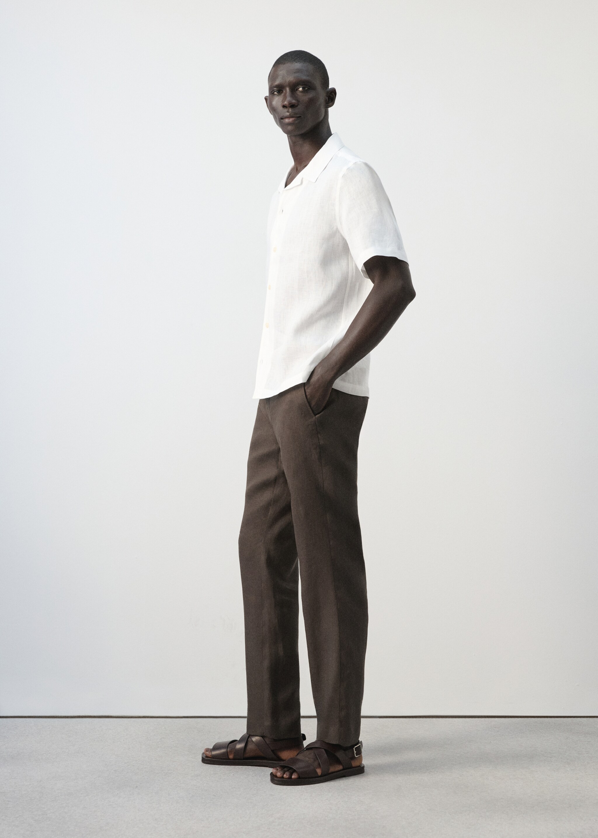 بنطلون كتان 100٪ سليم فيت - تفاصيل المنتج 2, شوكولاتة. Ref: 27026711-00.