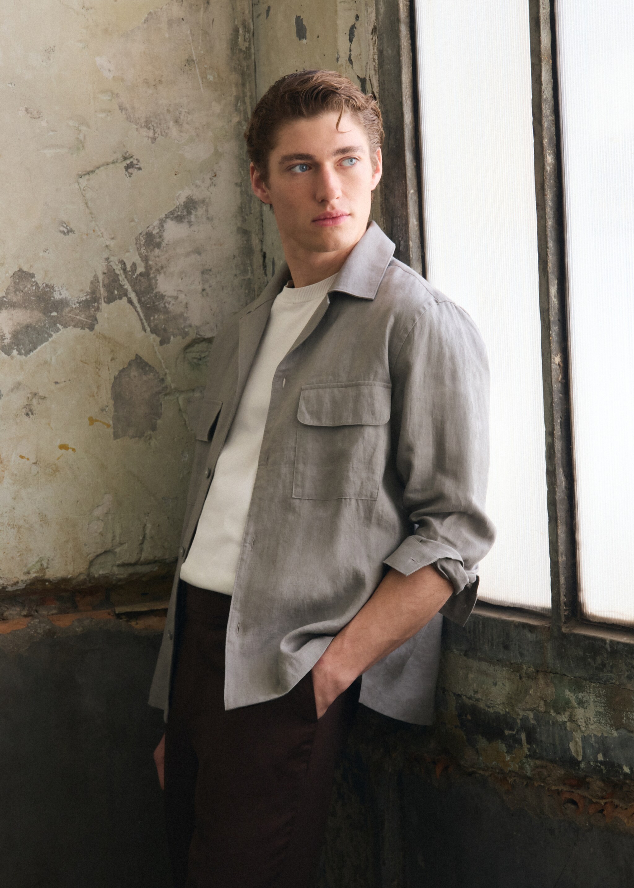 Bowling collar overshirt 100% linen - Details of the article 5, Medium Brown. Ref: 27026712-00.