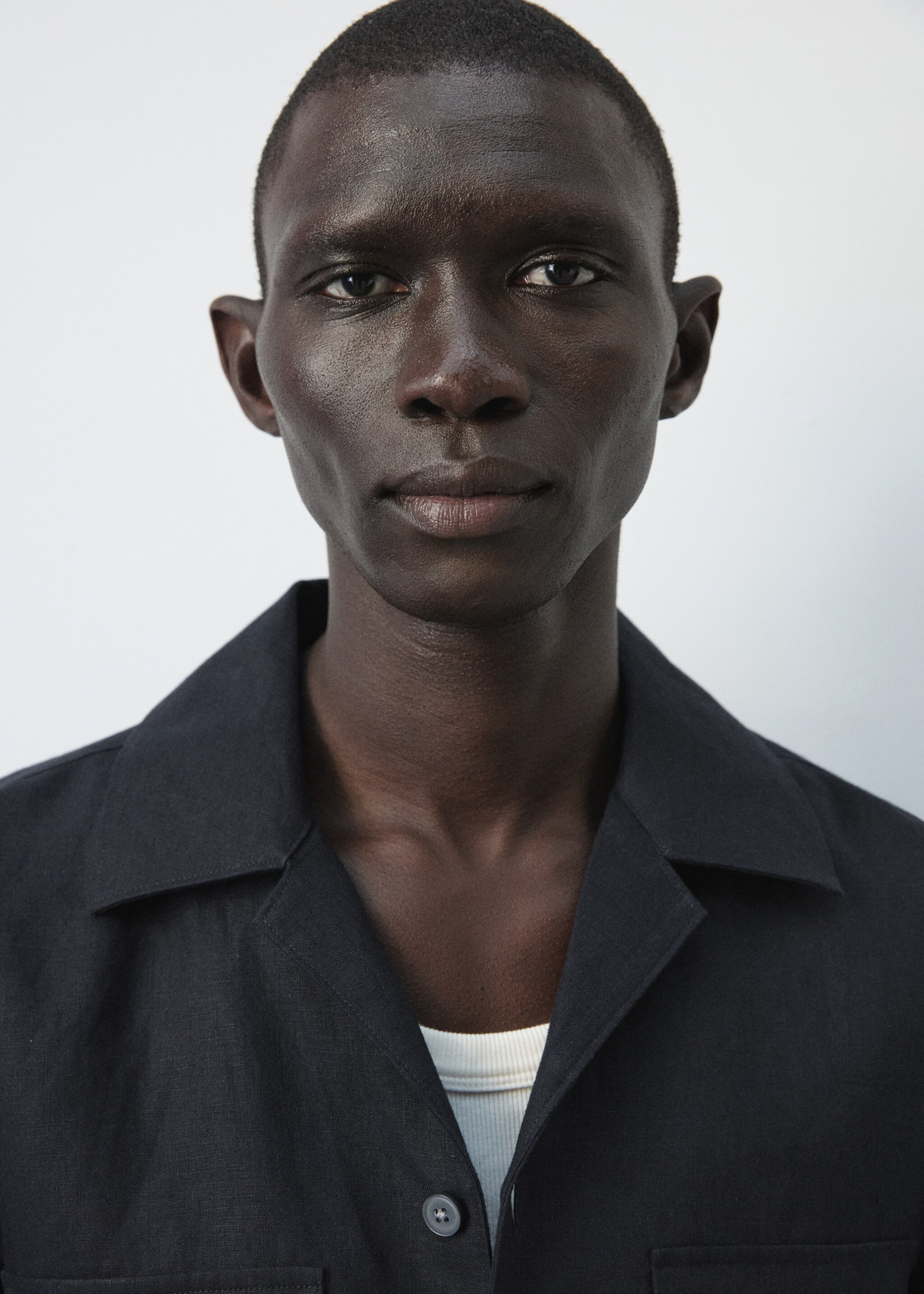 Bowling collar overshirt 100% linen - Details of the article 1, Navy. Ref: 27026712-00.